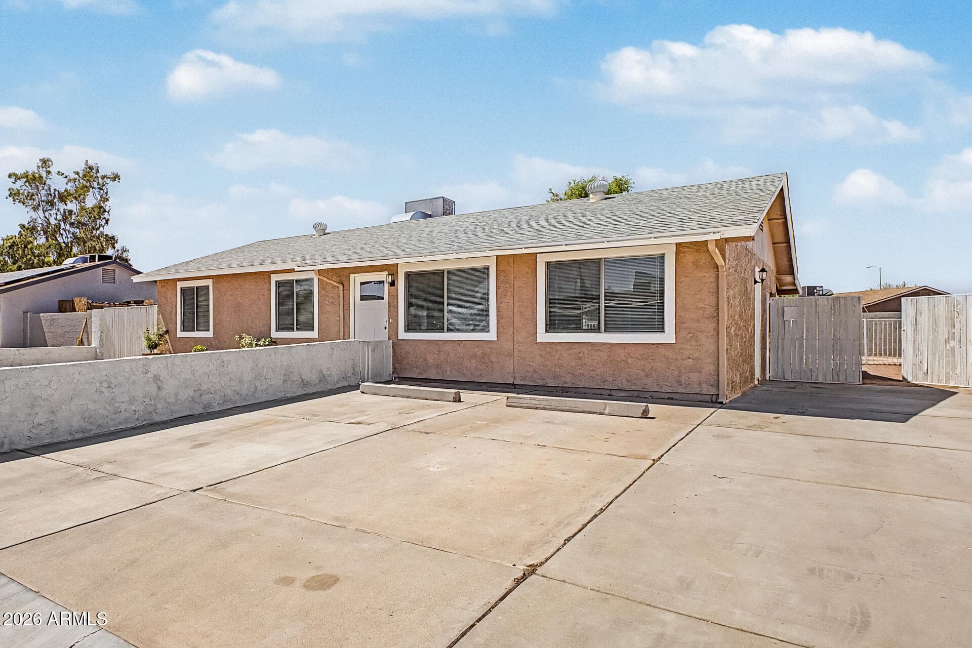 2702 E GROVERS Avenue, Phoenix, AZ 85032 — photo 7 of 34