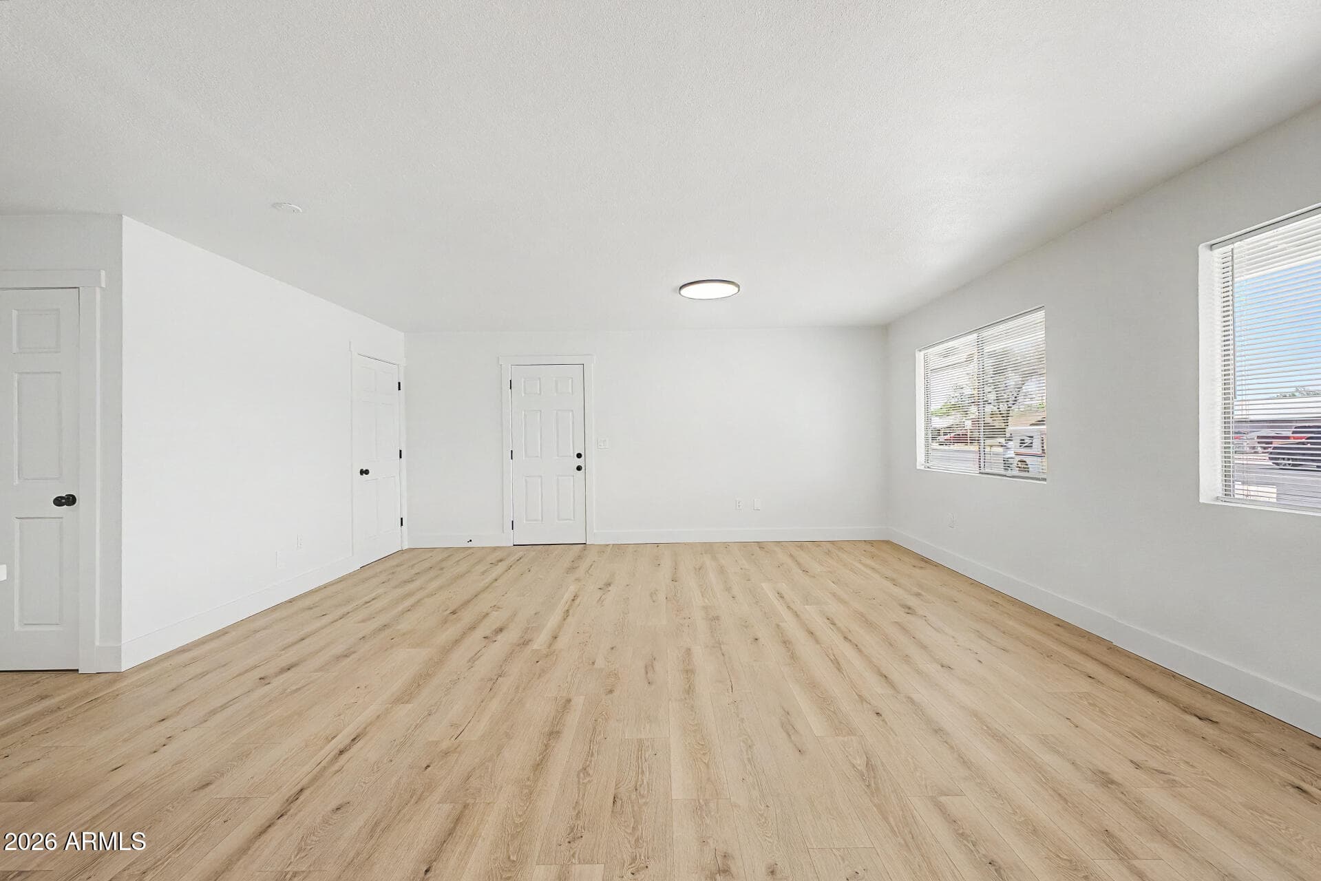 2702 E GROVERS Avenue, Phoenix, AZ 85032 — photo 12 of 34