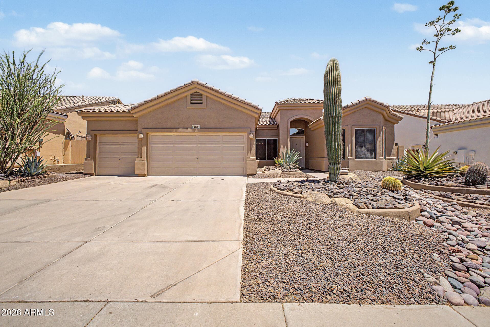 4817 E FERNWOOD Court, Cave Creek, AZ 85331 — photo 1 of 27