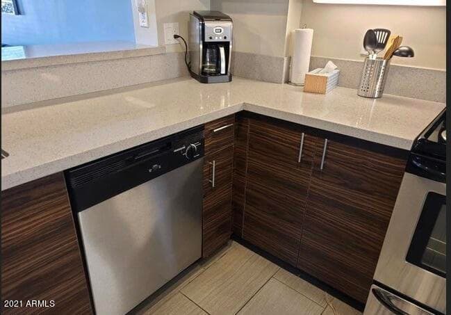 535 W THOMAS Road 302, Phoenix, AZ 85013 — photo 17 of 26