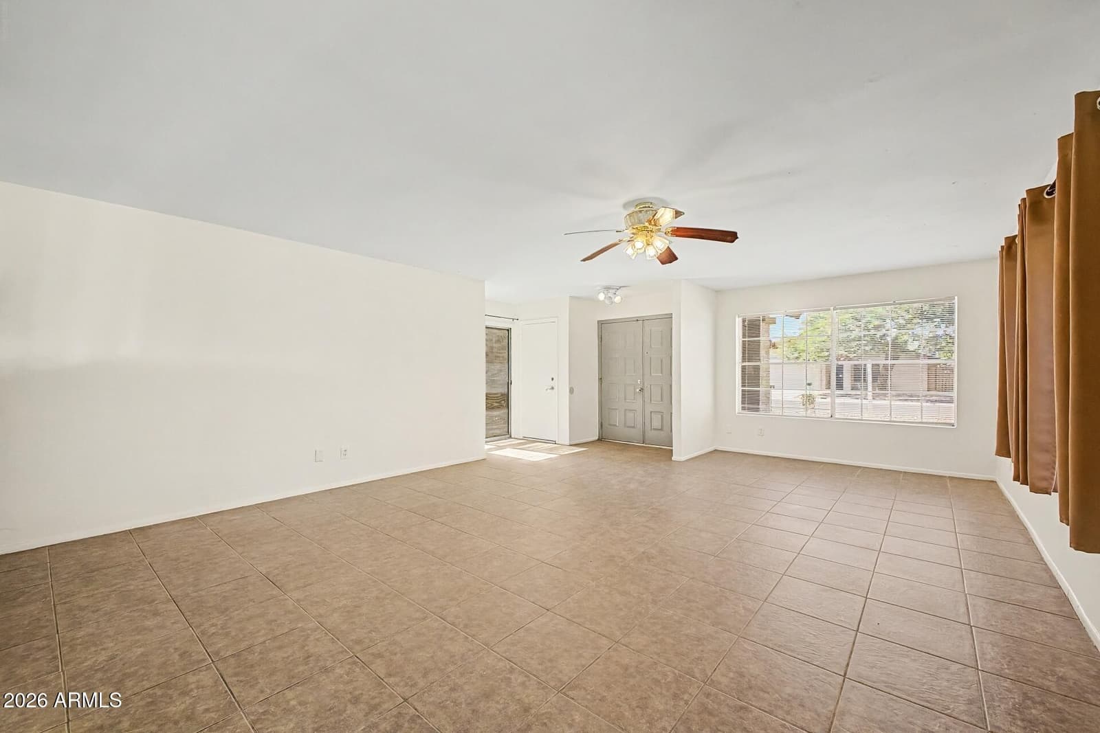 4415 W MORROW Drive, Glendale, AZ 85308 — photo 4 of 26