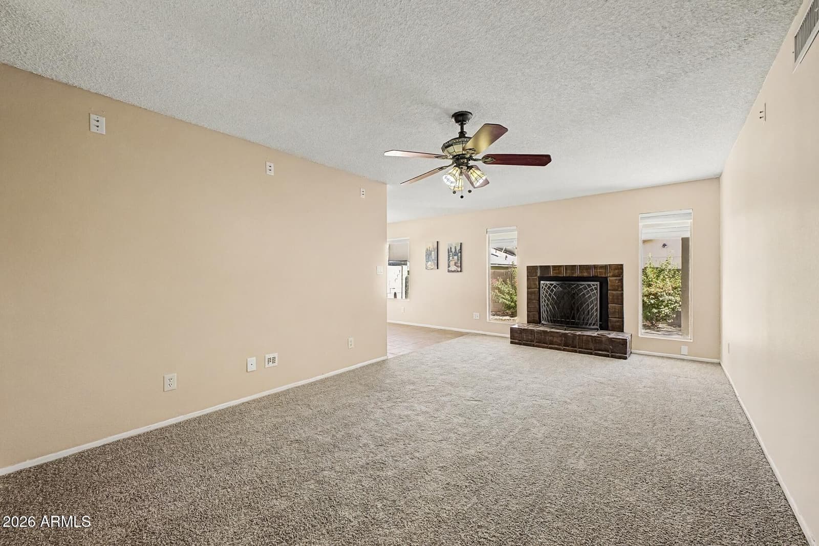 4415 W MORROW Drive, Glendale, AZ 85308 — photo 6 of 26