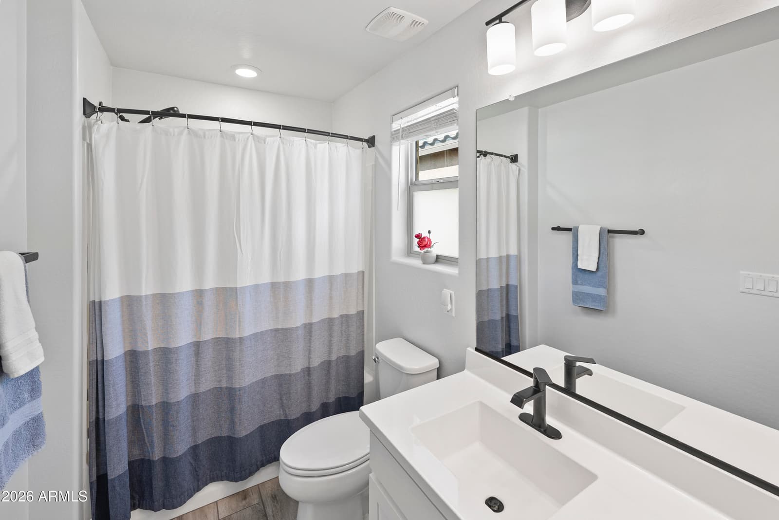 654 E BUCKINGHAM Avenue, Gilbert, AZ 85297 — photo 10 of 24
