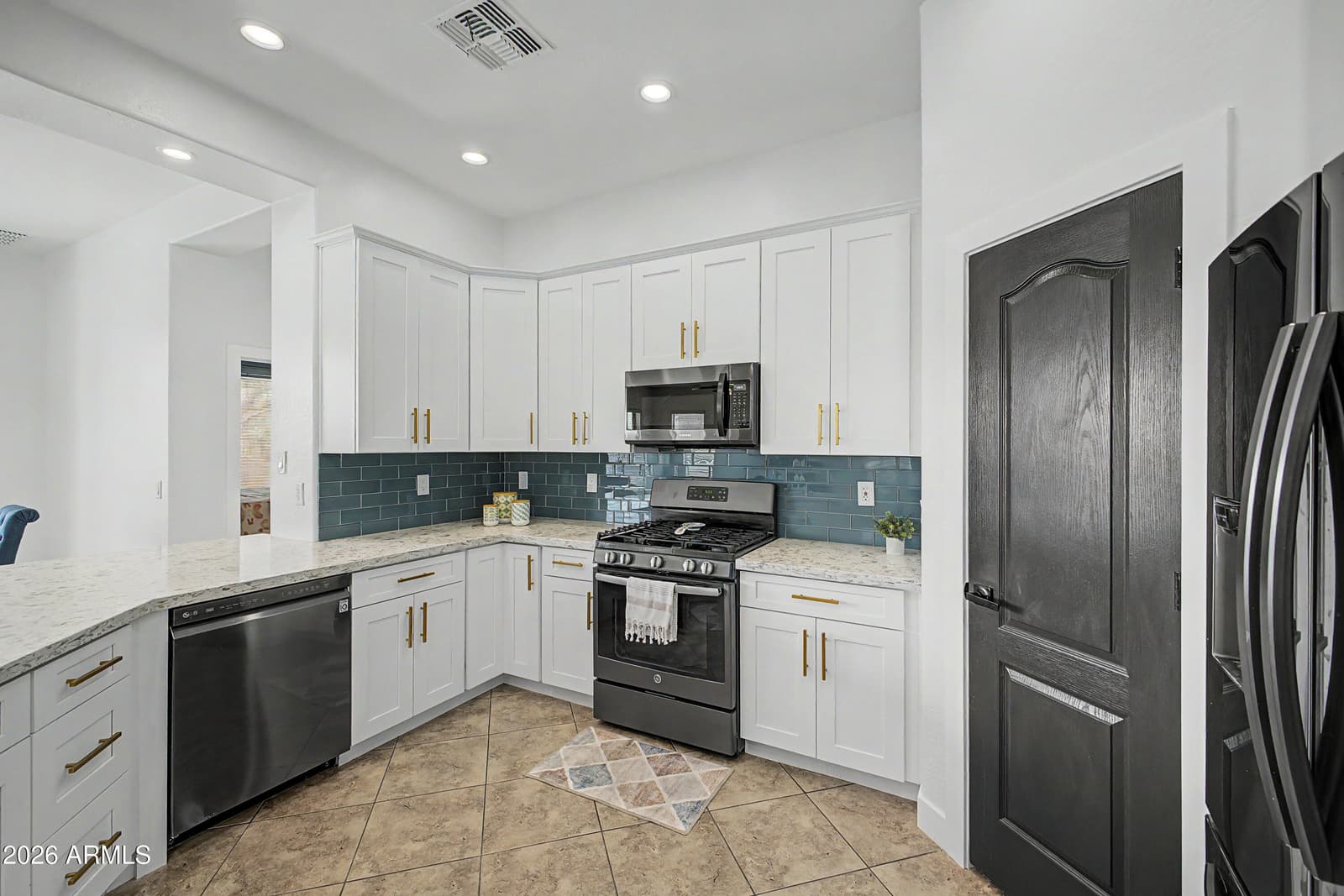 6423 W Silver Sage Lane, Phoenix, AZ 85083 — photo 11 of 41