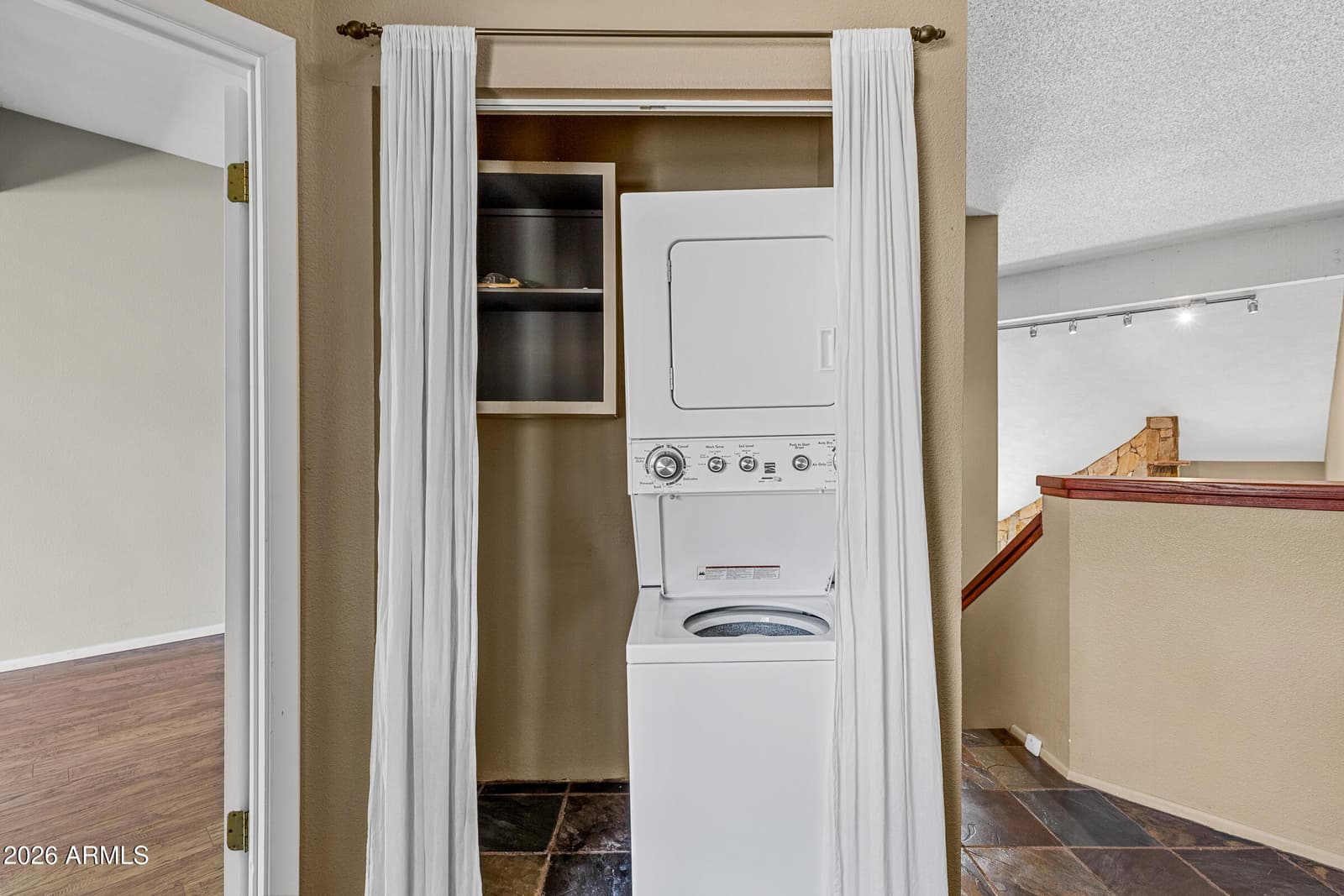 2370 N WHISPERING PINES Way, Flagstaff, AZ 86004 — photo 21 of 39