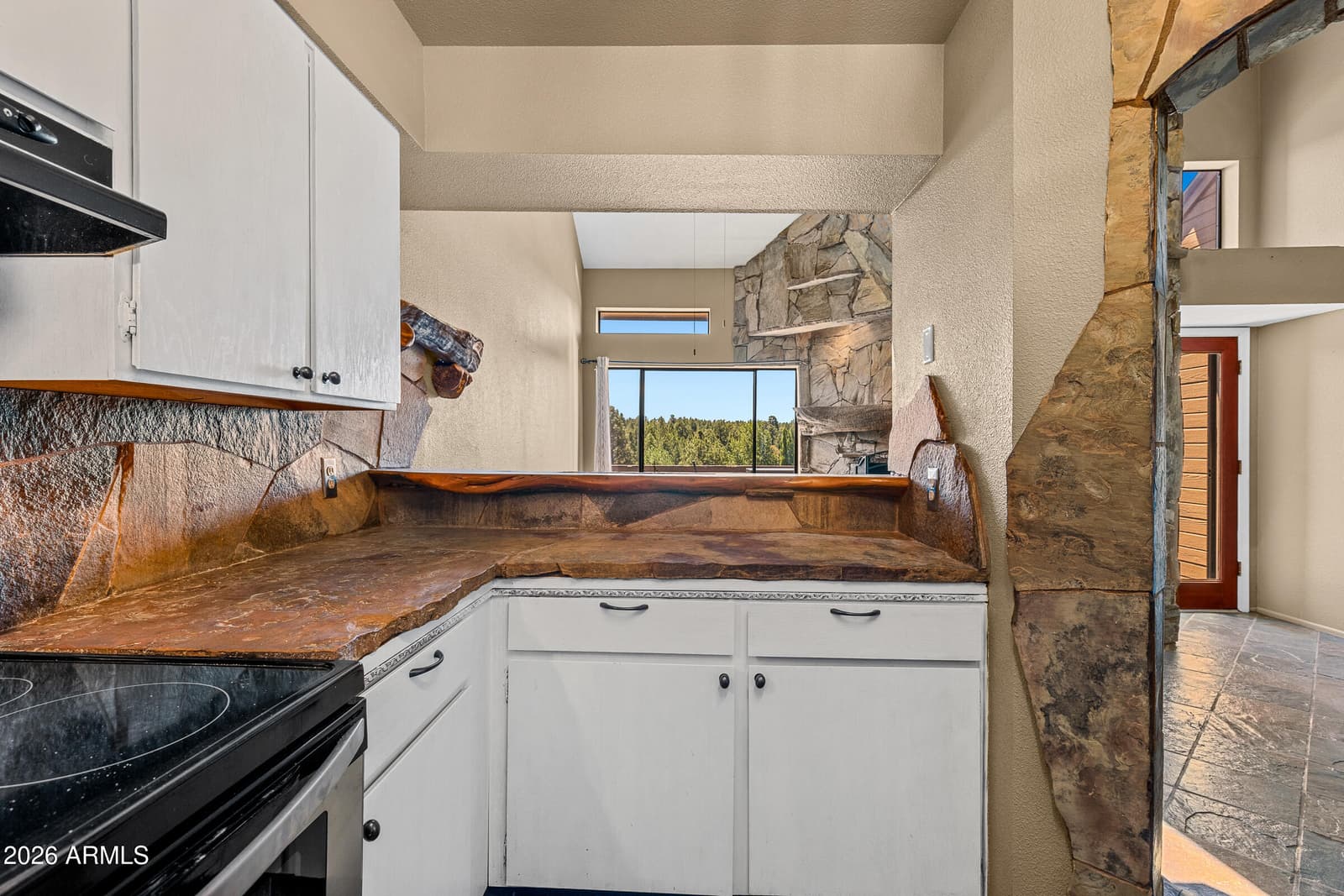 2370 N WHISPERING PINES Way, Flagstaff, AZ 86004 — photo 13 of 39