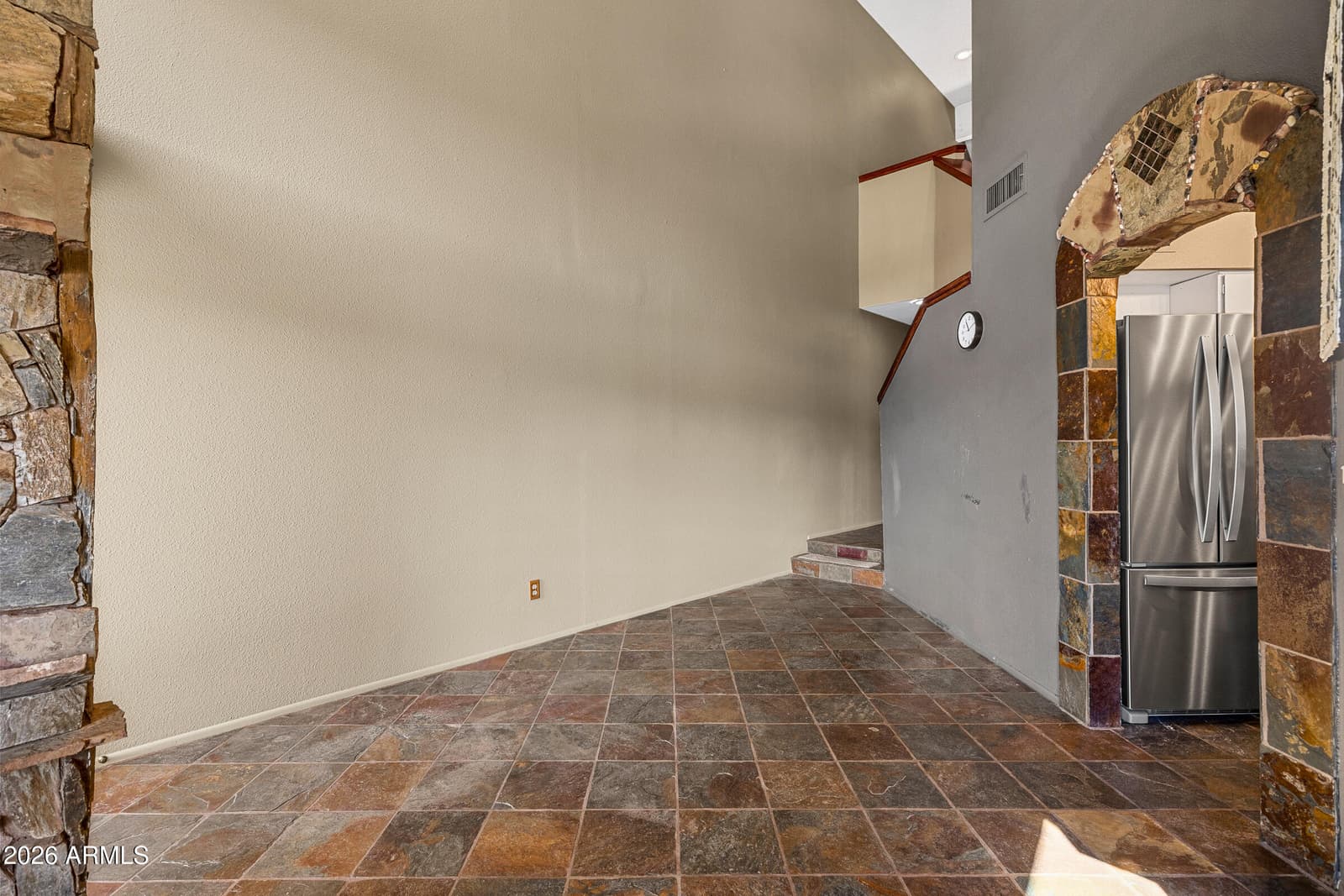 2370 N WHISPERING PINES Way, Flagstaff, AZ 86004 — photo 6 of 39