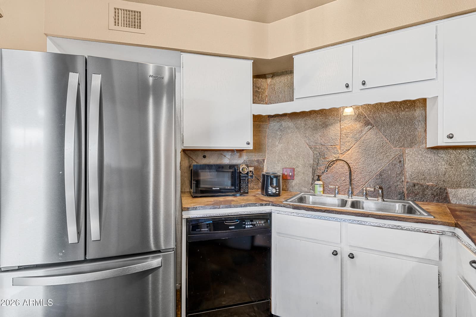 2370 N WHISPERING PINES Way, Flagstaff, AZ 86004 — photo 14 of 39