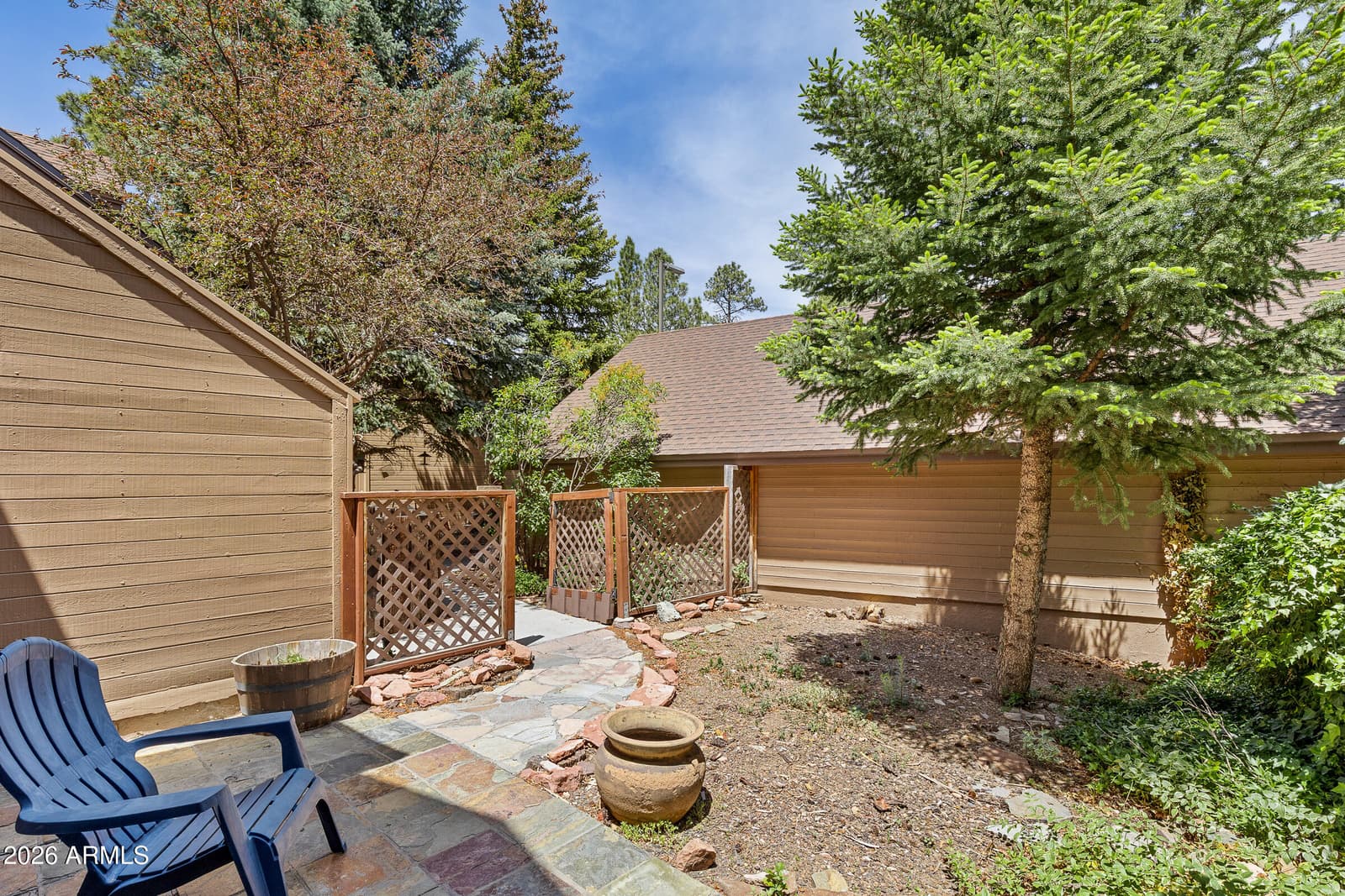 2370 N WHISPERING PINES Way, Flagstaff, AZ 86004 — photo 3 of 39