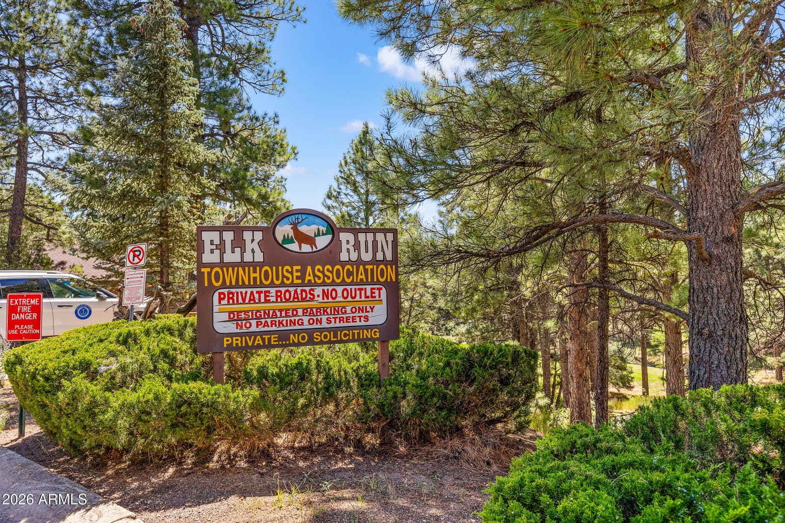 2370 N WHISPERING PINES Way, Flagstaff, AZ 86004 — photo 5 of 39