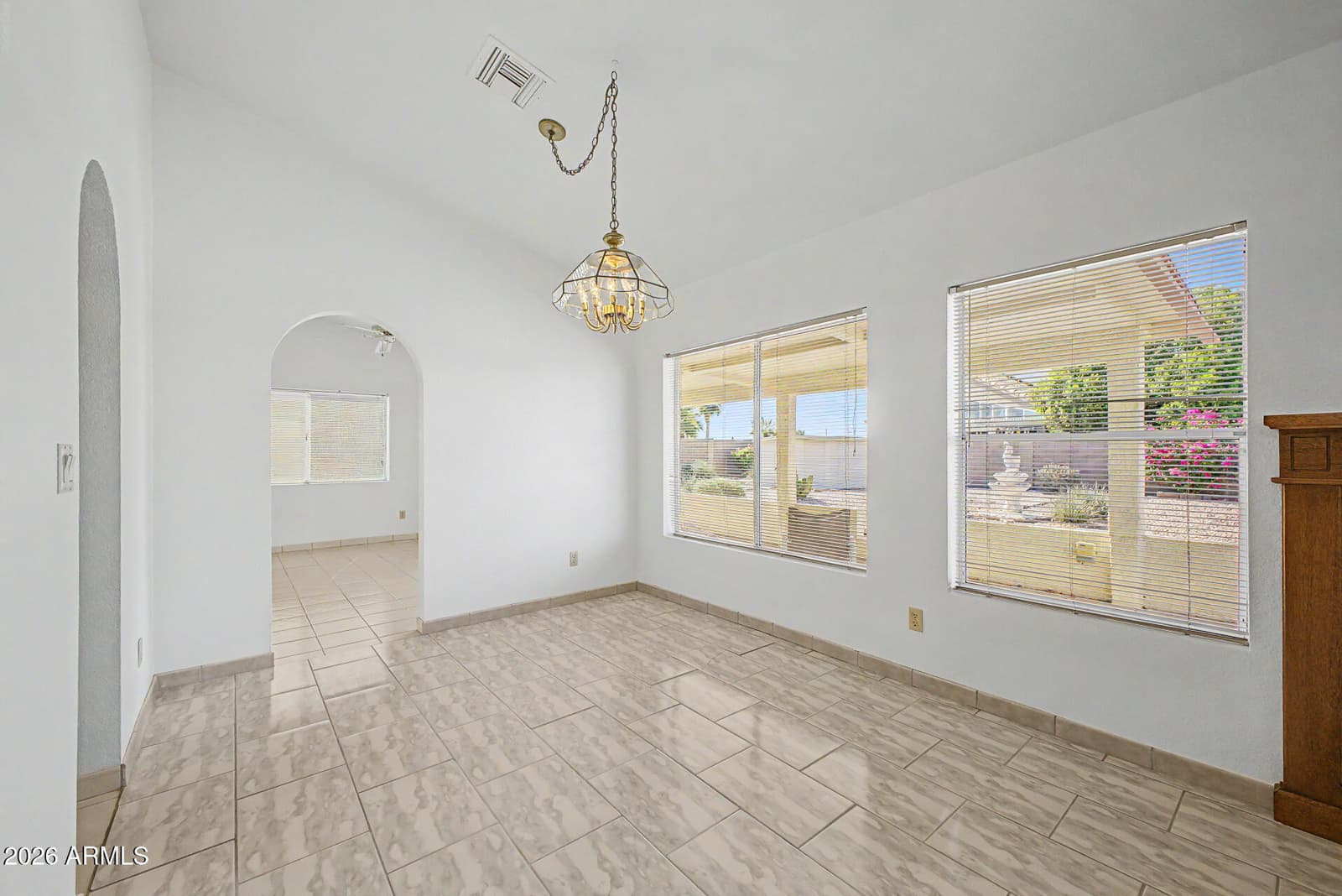 11066 W RUNION Drive, Peoria, AZ 85373 — photo 9 of 30