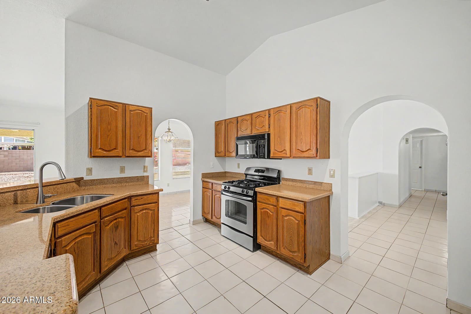 11066 W RUNION Drive, Peoria, AZ 85373 — photo 2 of 30