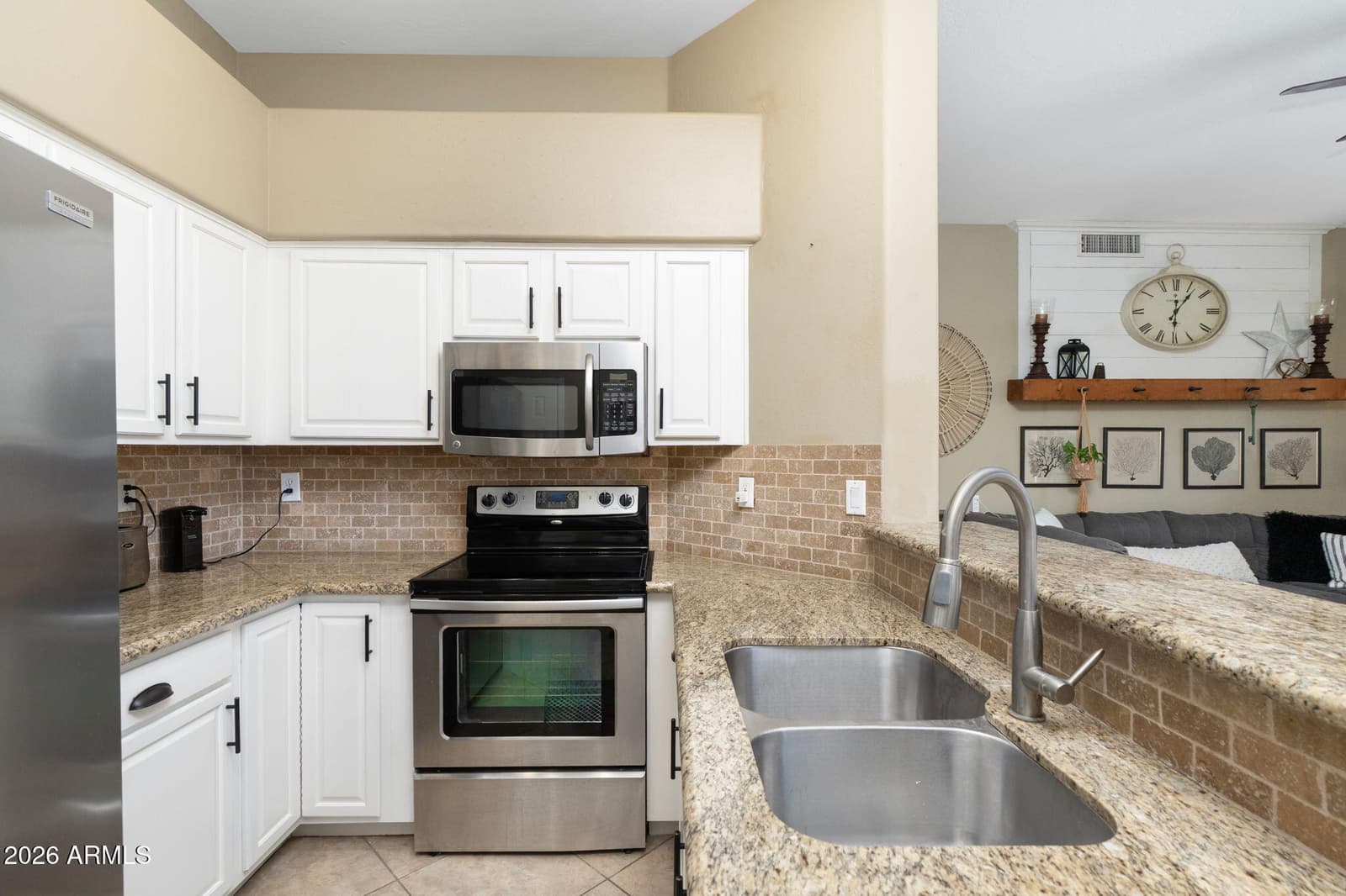 6384 W PONTIAC Drive, Glendale, AZ 85308 — photo 11 of 39