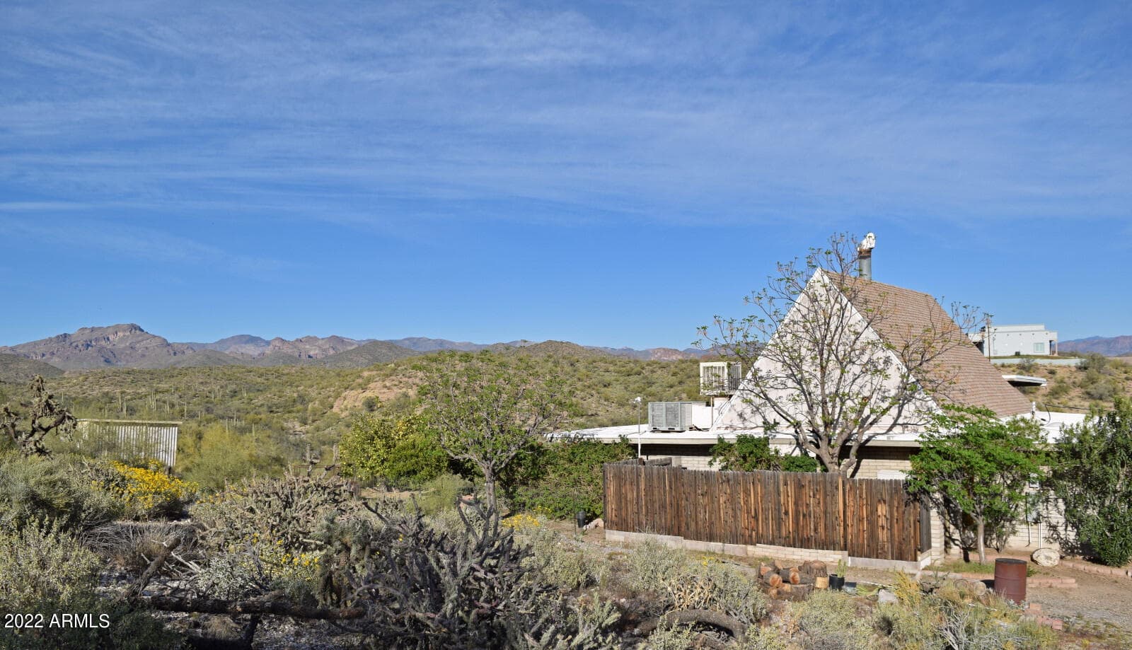 12 E SILVER KING Road, Queen Valley, AZ 85118 — photo 10 of 64