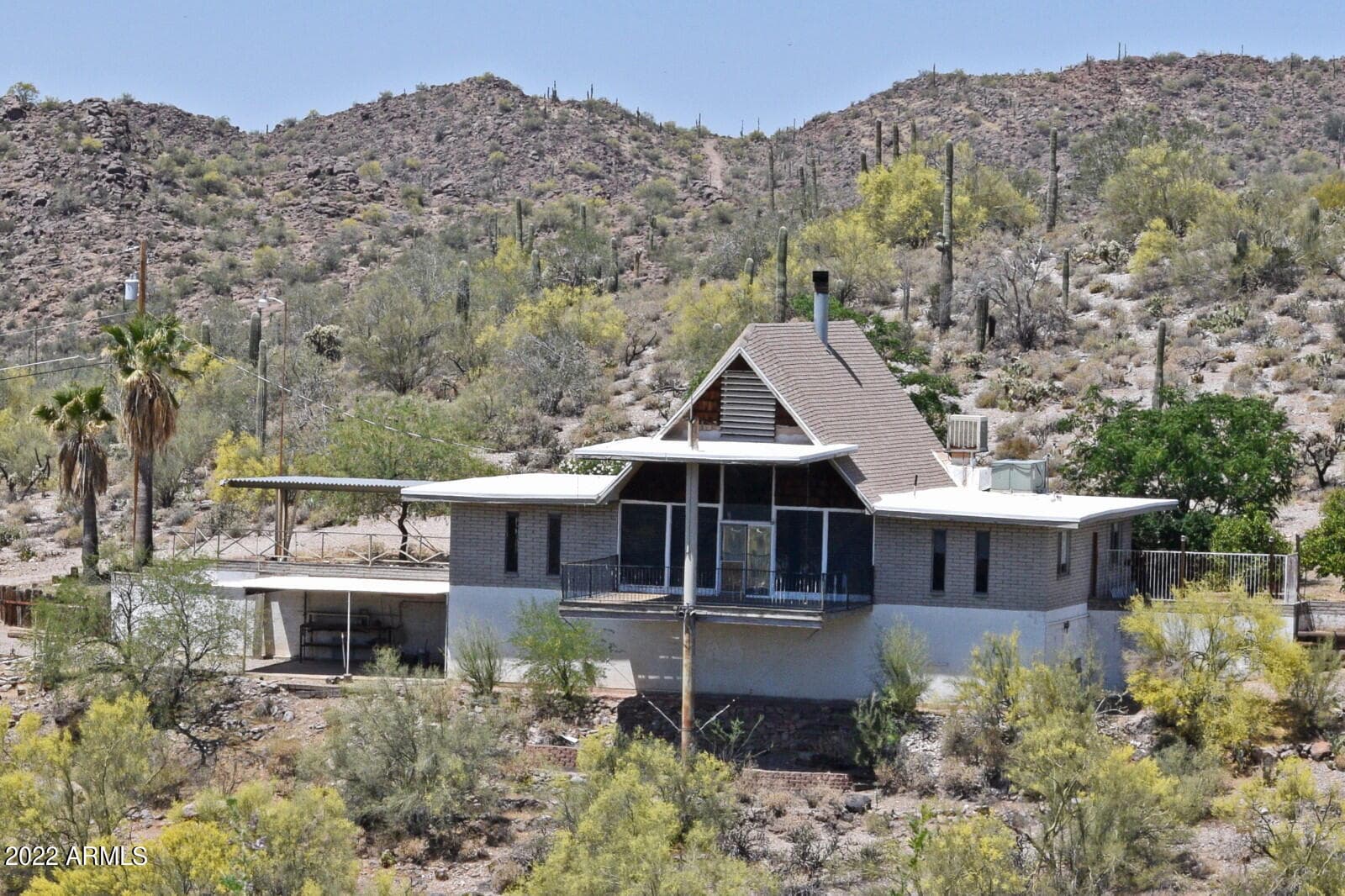 12 E SILVER KING Road, Queen Valley, AZ 85118 — photo 1 of 64