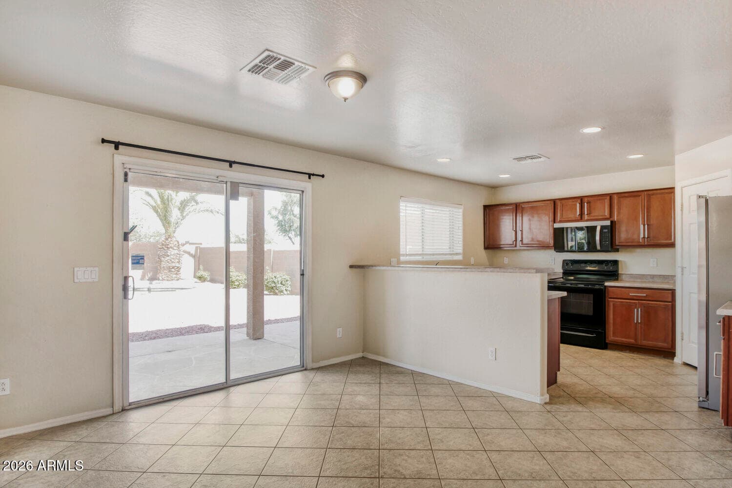 2907 S 91ST Drive, Tolleson, AZ 85353 — photo 10 of 29