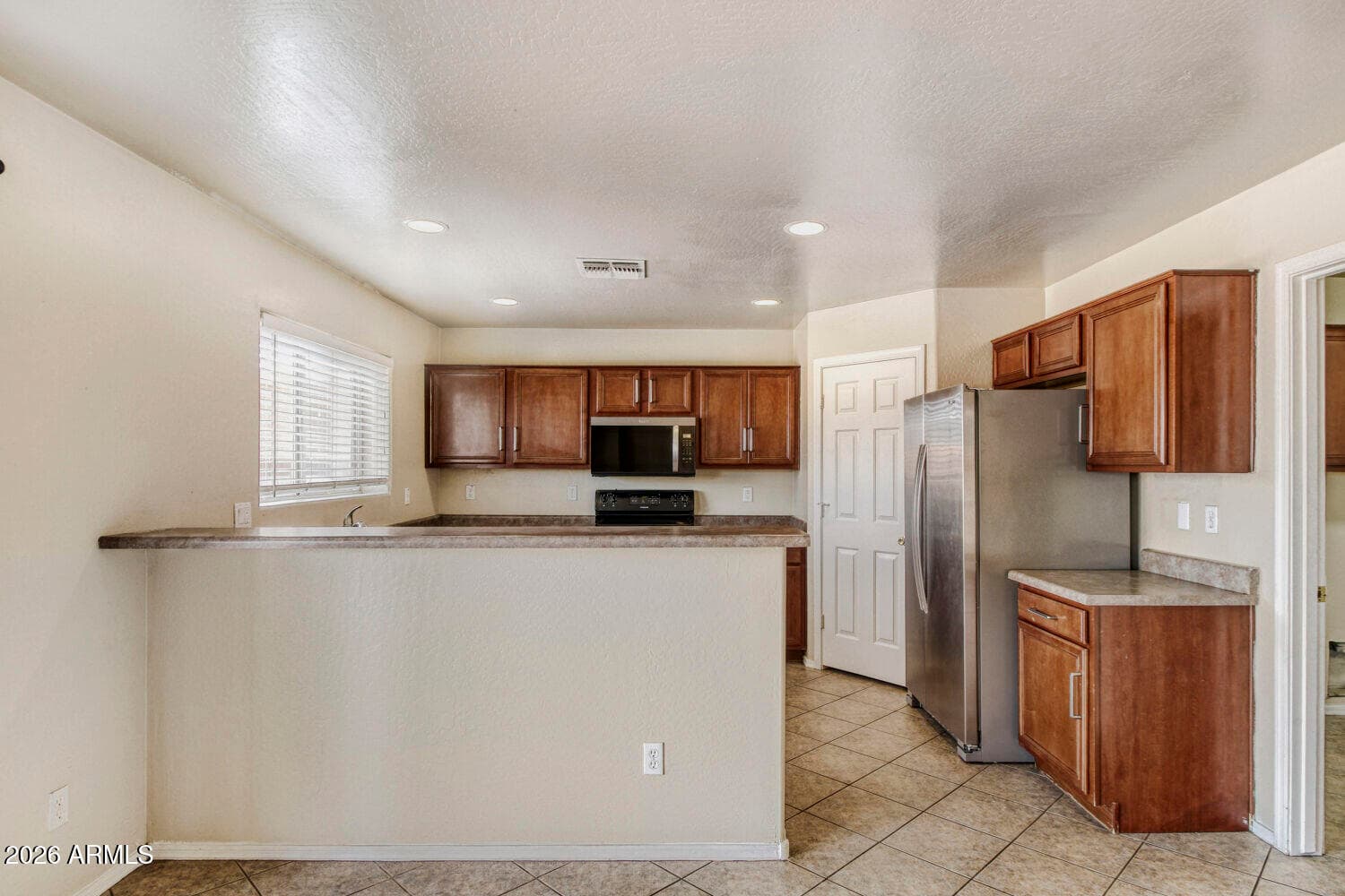 2907 S 91ST Drive, Tolleson, AZ 85353 — photo 12 of 29