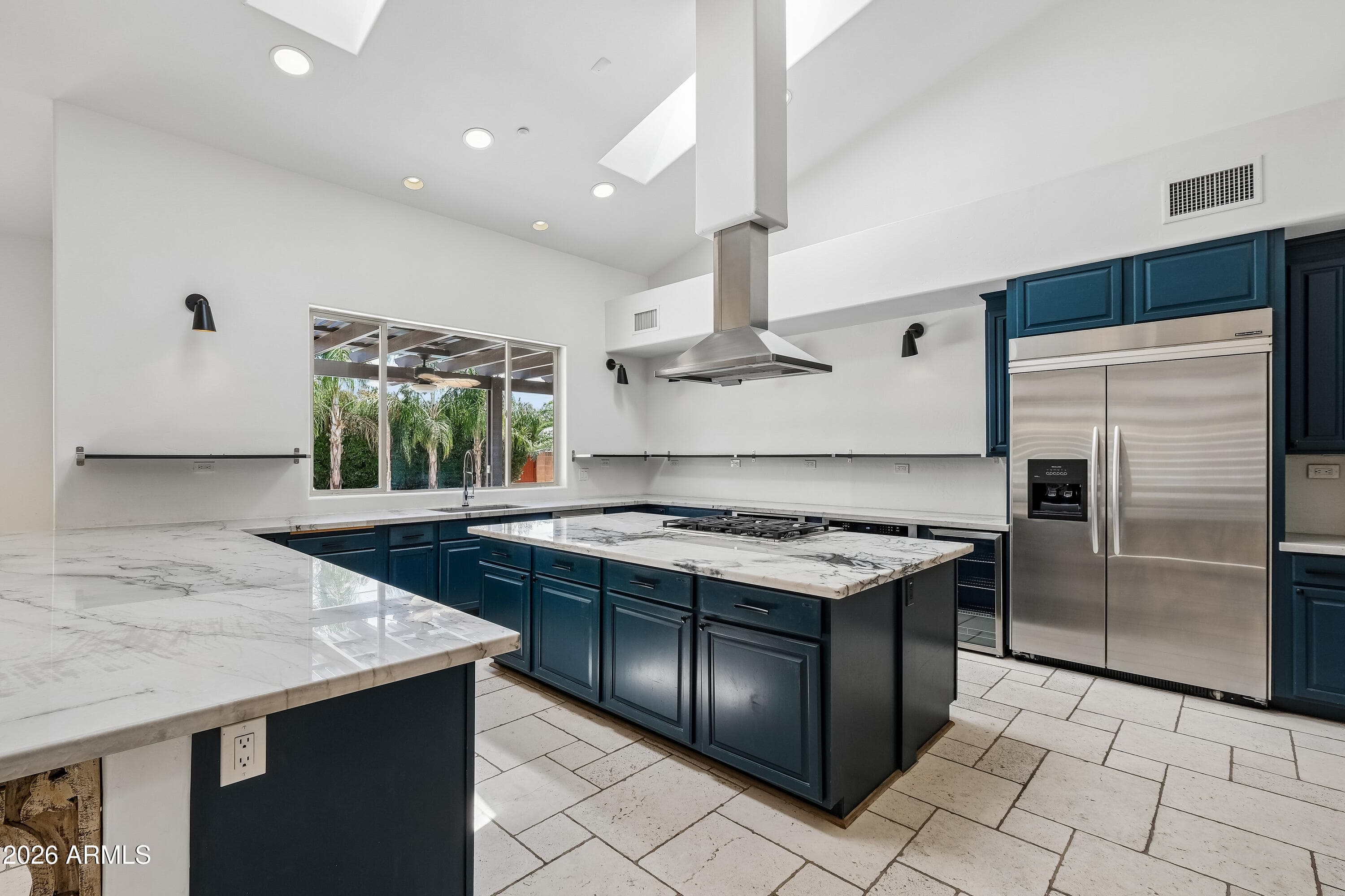 225 W ORCHID Lane, Phoenix, AZ 85021 — photo 2 of 43