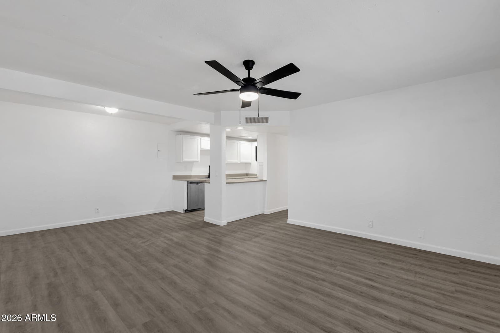 424 W BROWN Road 202, Mesa, AZ 85201 — photo 3 of 17