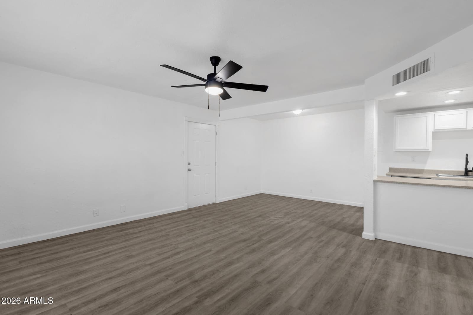 424 W BROWN Road 202, Mesa, AZ 85201 — photo 4 of 17