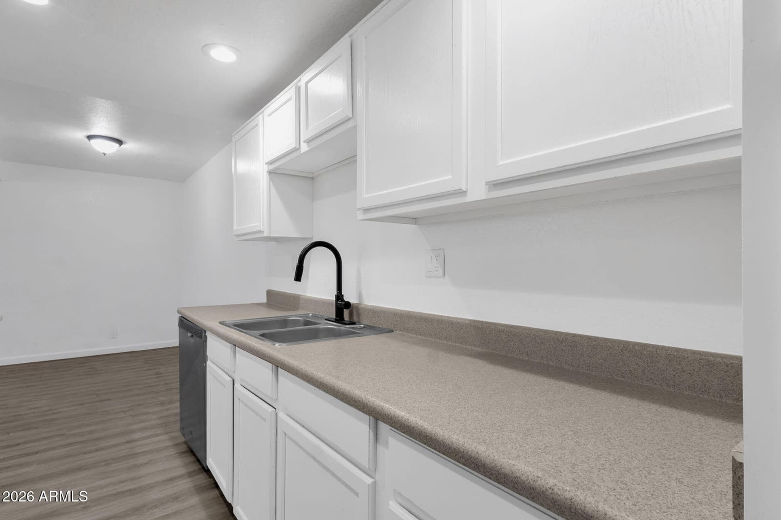 424 W BROWN Road 202, Mesa, AZ 85201 — photo 9 of 17