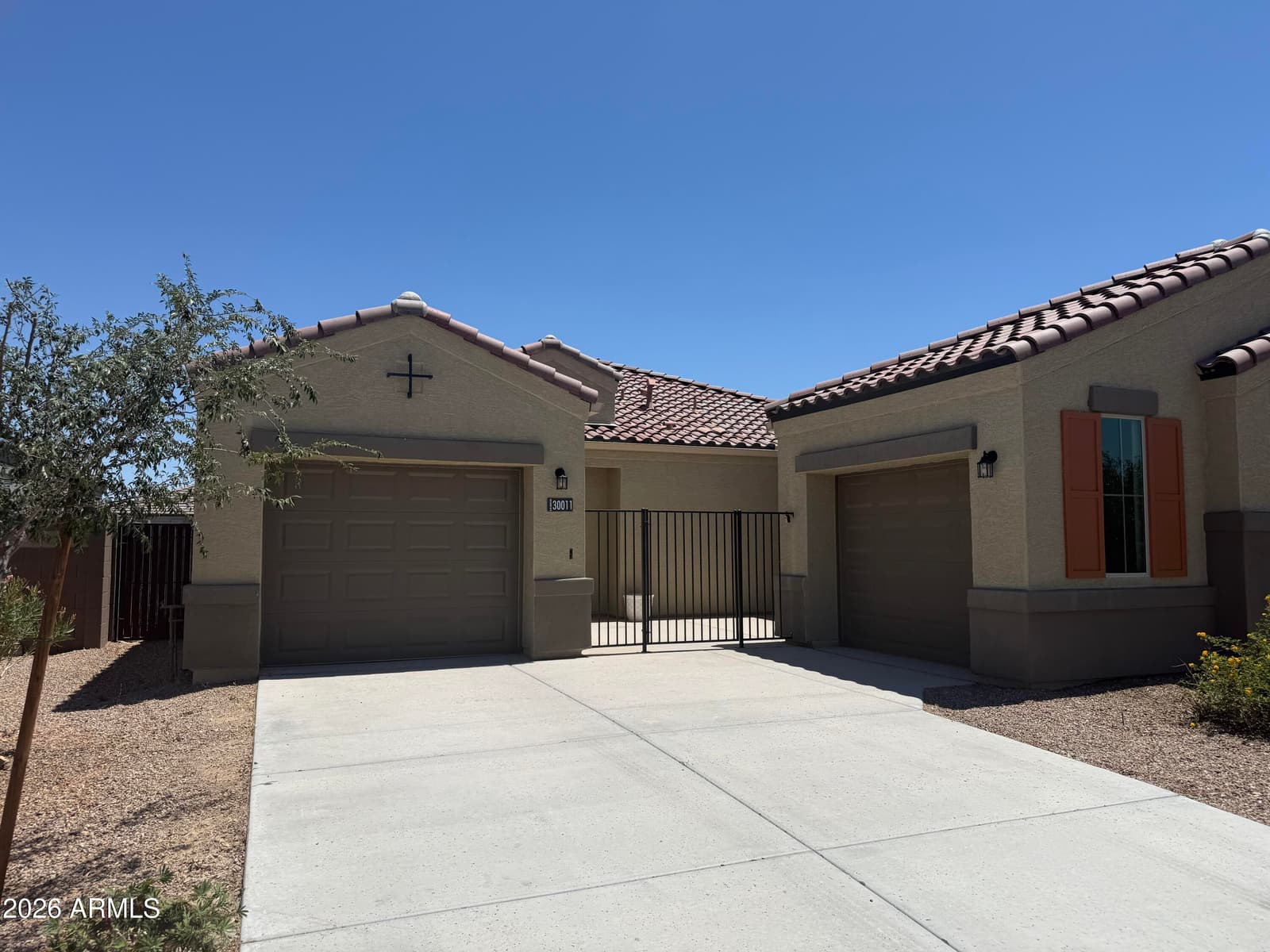30011 W CHEERY LYNN Road, Buckeye, AZ 85396 — photo 2 of 11