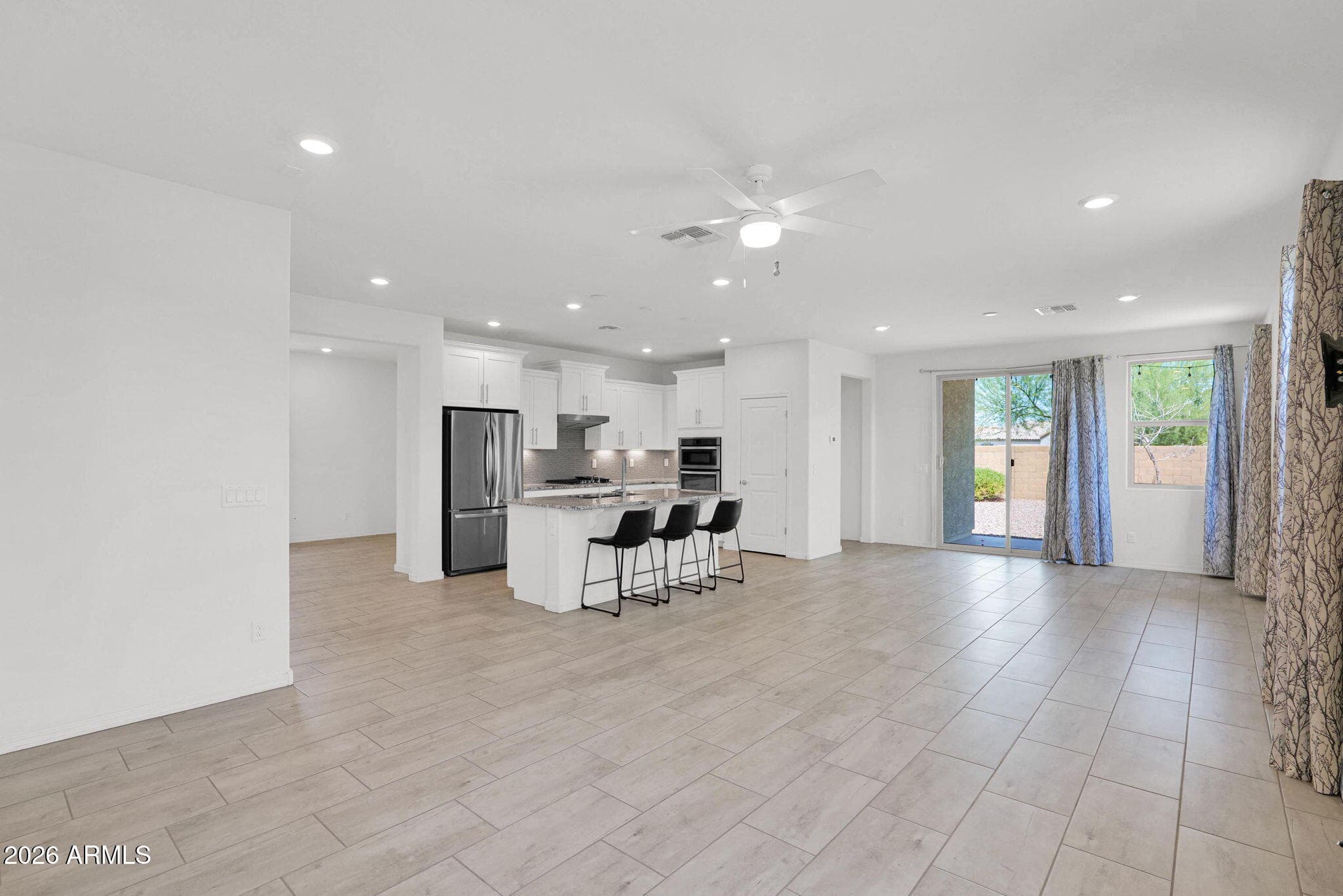 1012 W CANYONLANDS Court, San Tan Valley, AZ 85140 — photo 4 of 35