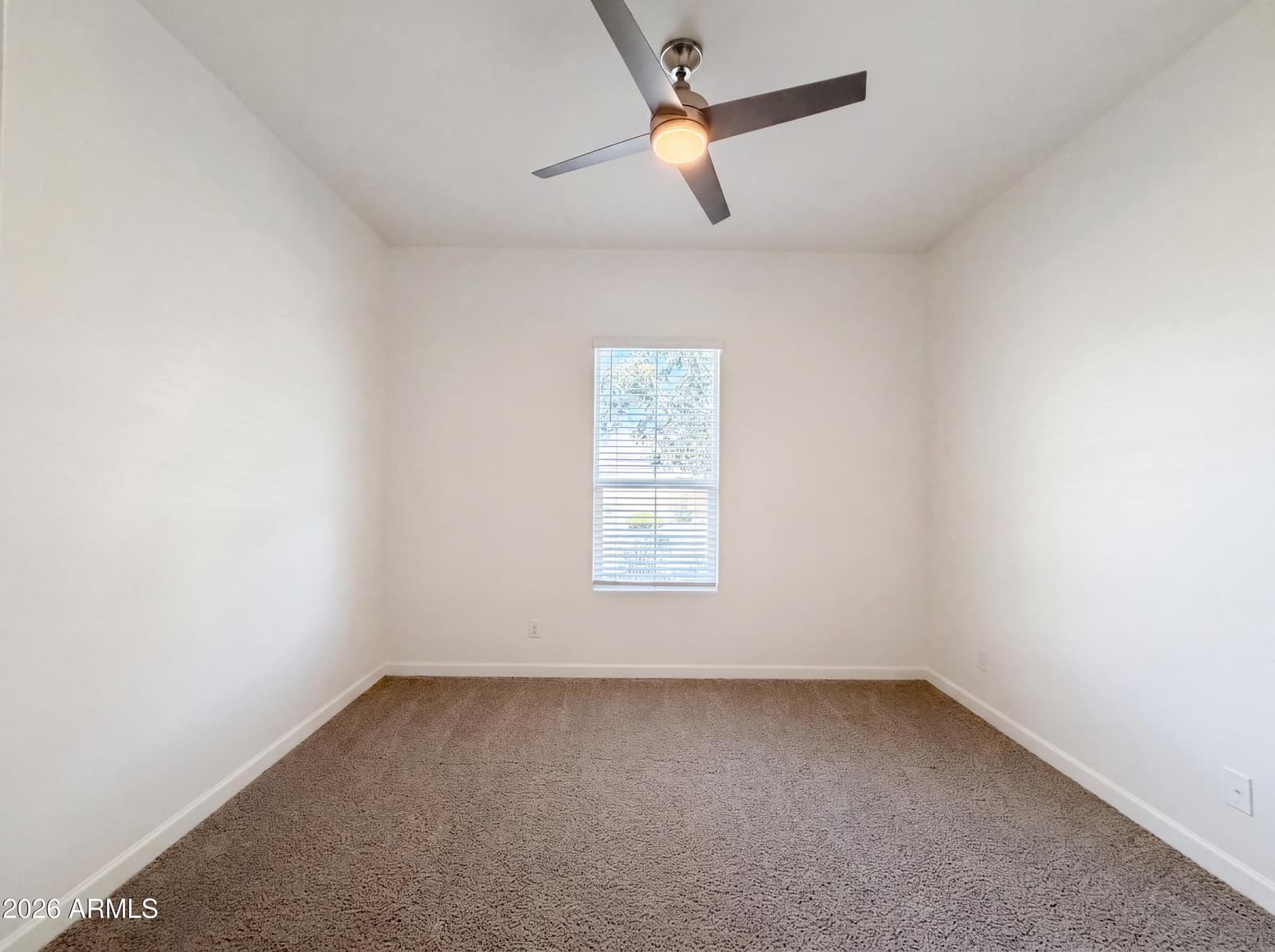 2528 N COMISKEY Drive, Florence, AZ 85132 — photo 11 of 16