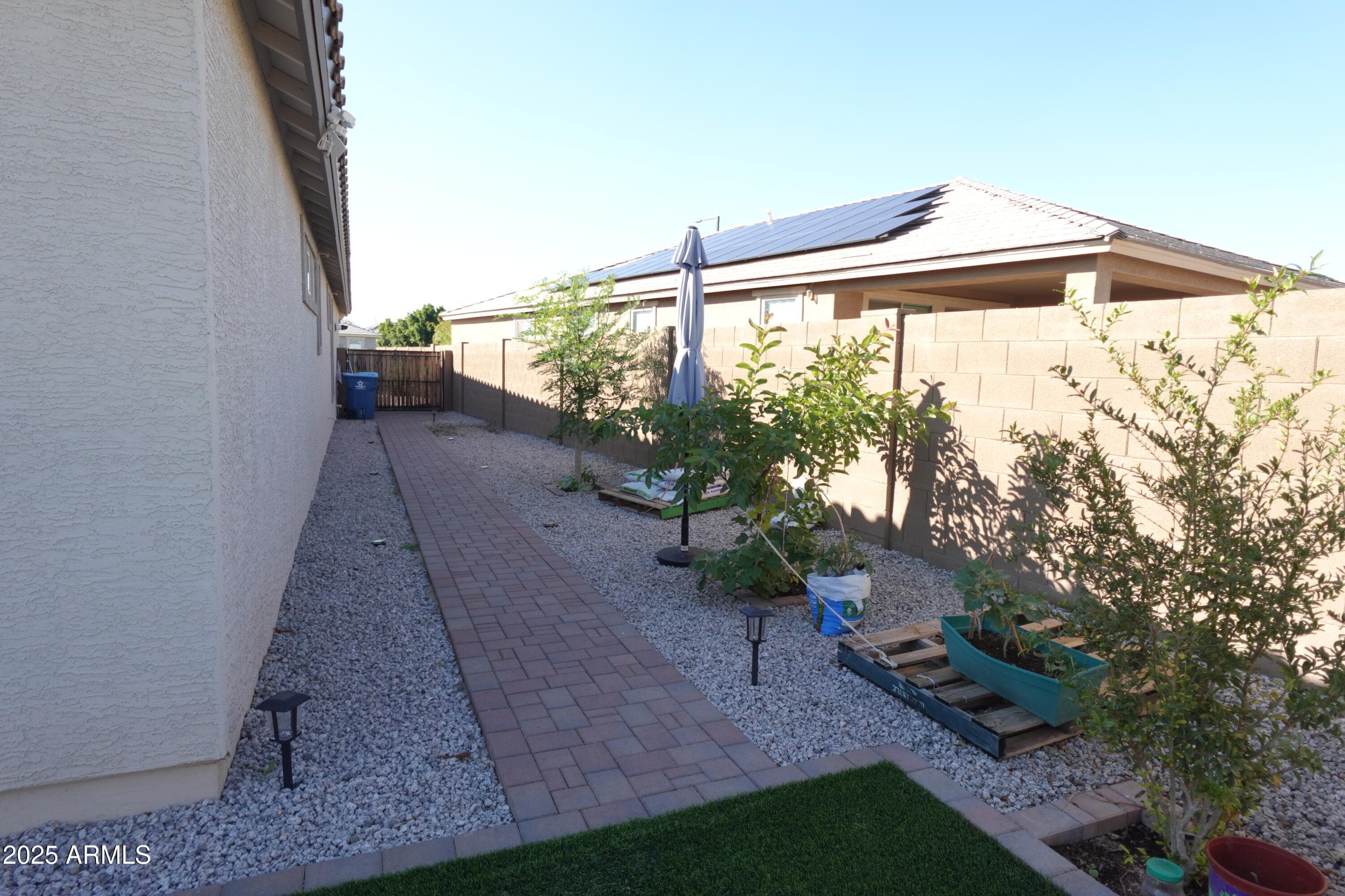 541 S 201ST Avenue, Buckeye, AZ 85326 — photo 9 of 56