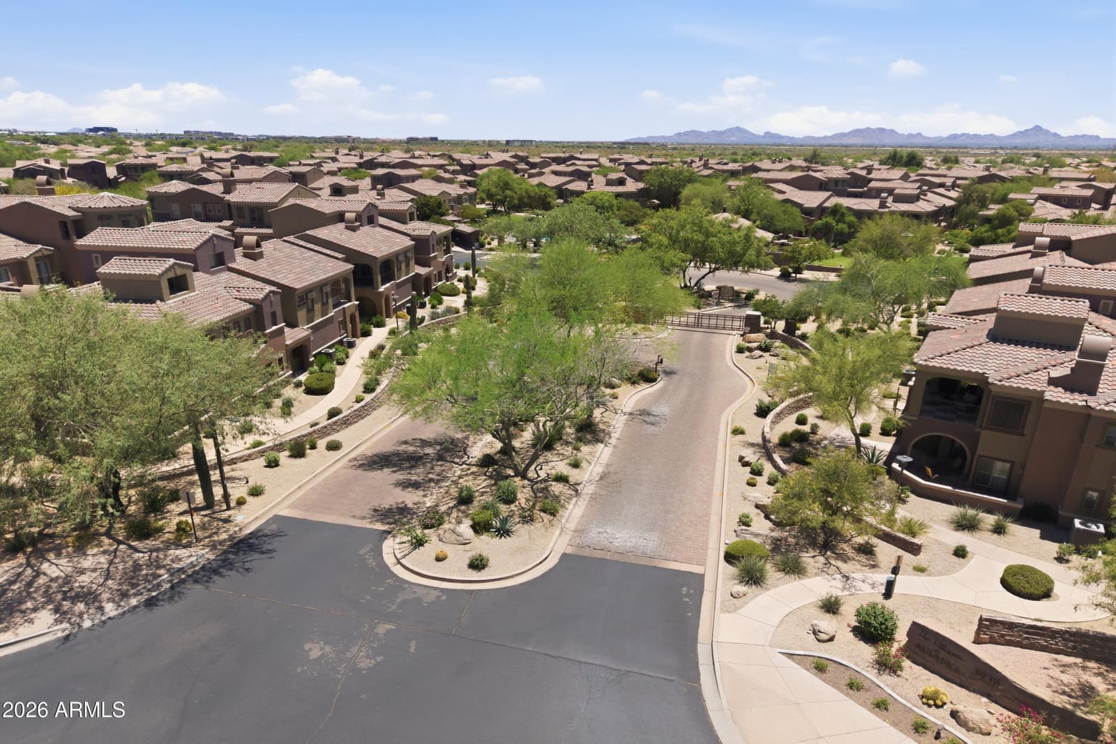 3935 E ROUGH RIDER Road 1032, Phoenix, AZ 85050 — photo 28 of 30