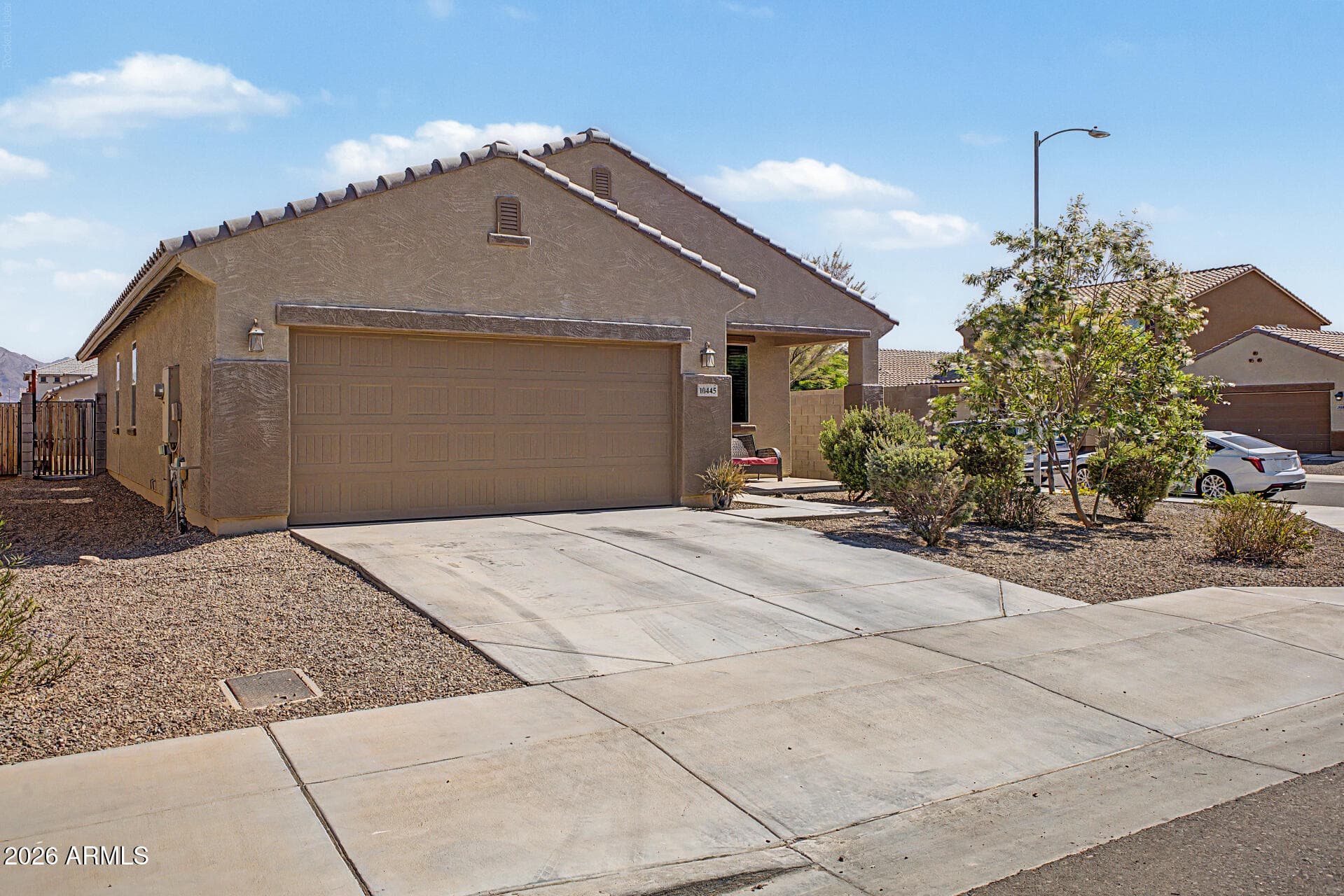10445 W CORDES Road, Tolleson, AZ 85353 — photo 3 of 26