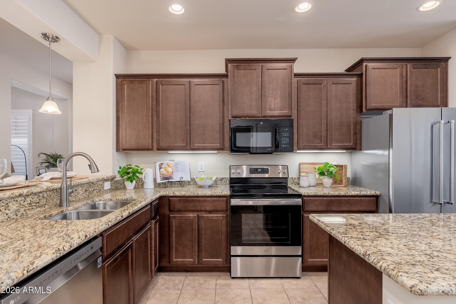 4410 E CAMPO BELLO Drive, Phoenix, AZ 85032 — photo 9 of 35