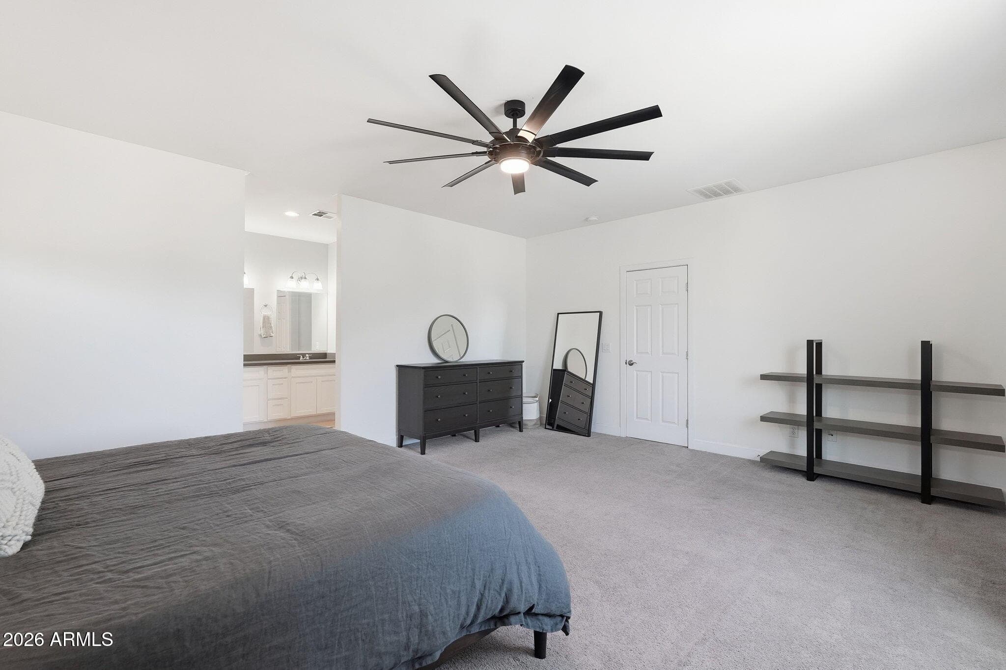 1021 E ODEUM Lane, Phoenix, AZ 85040 — photo 18 of 35