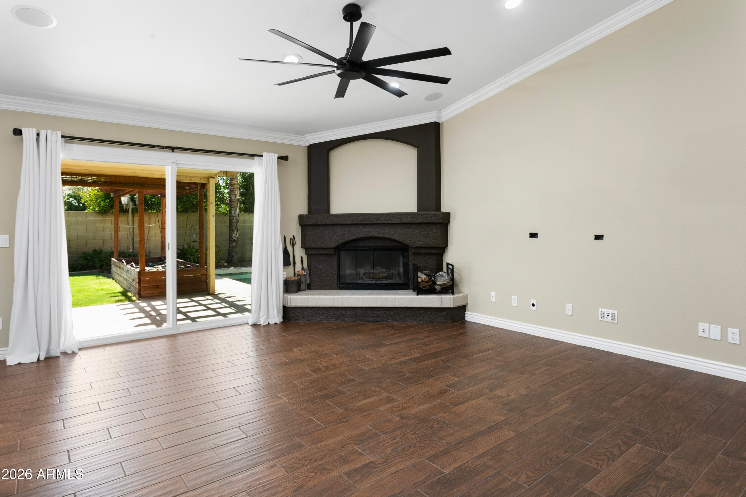 6 N BOULDER Street, Gilbert, AZ 85234 — photo 11 of 38