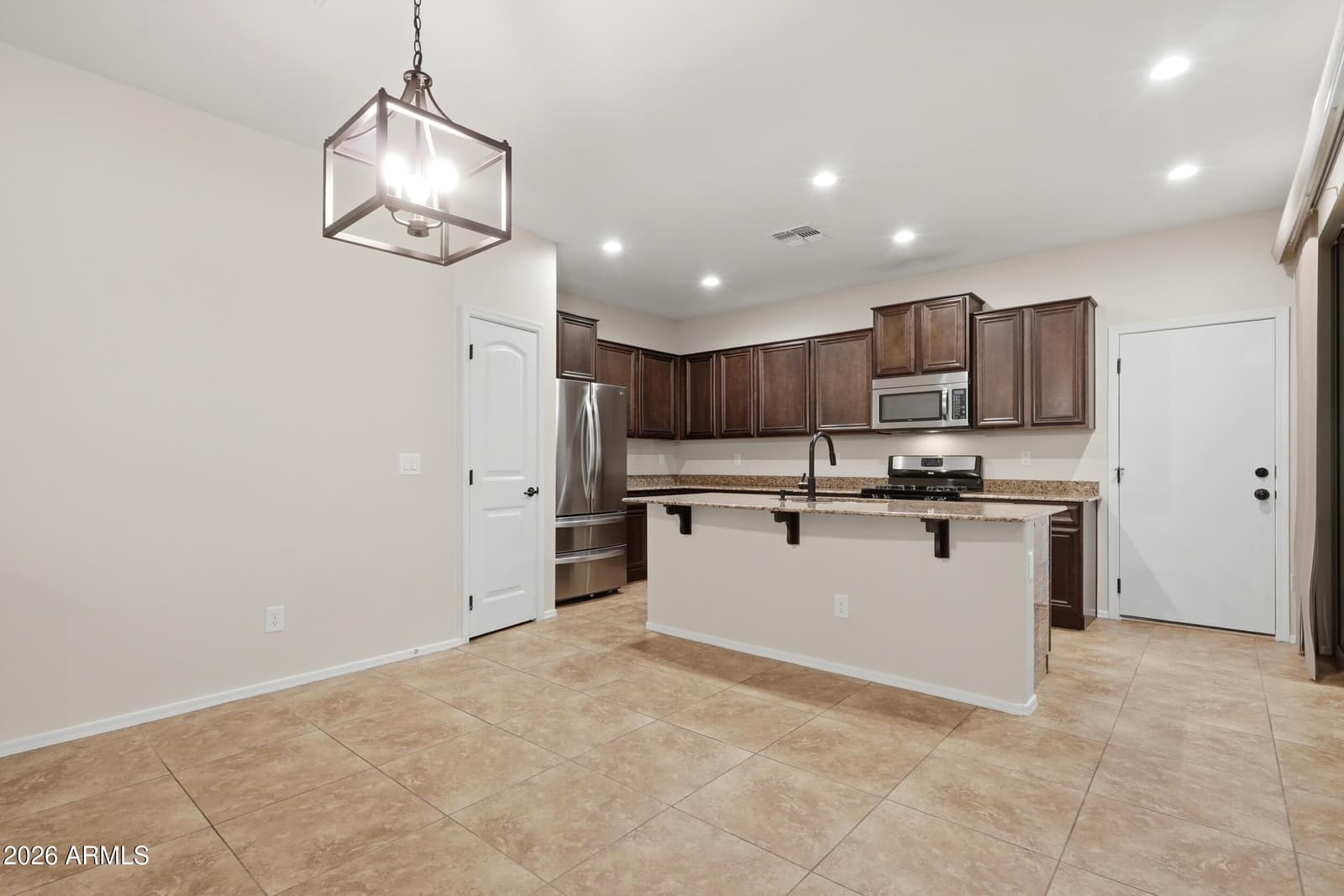 3608 S FIRESIDE Trail, Gilbert, AZ 85297 — photo 6 of 39