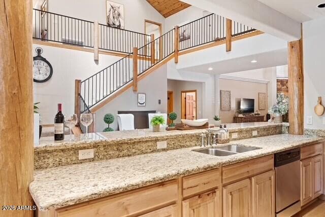 1761 S KNOLL Trail, Show Low, AZ 85901 — photo 14 of 56
