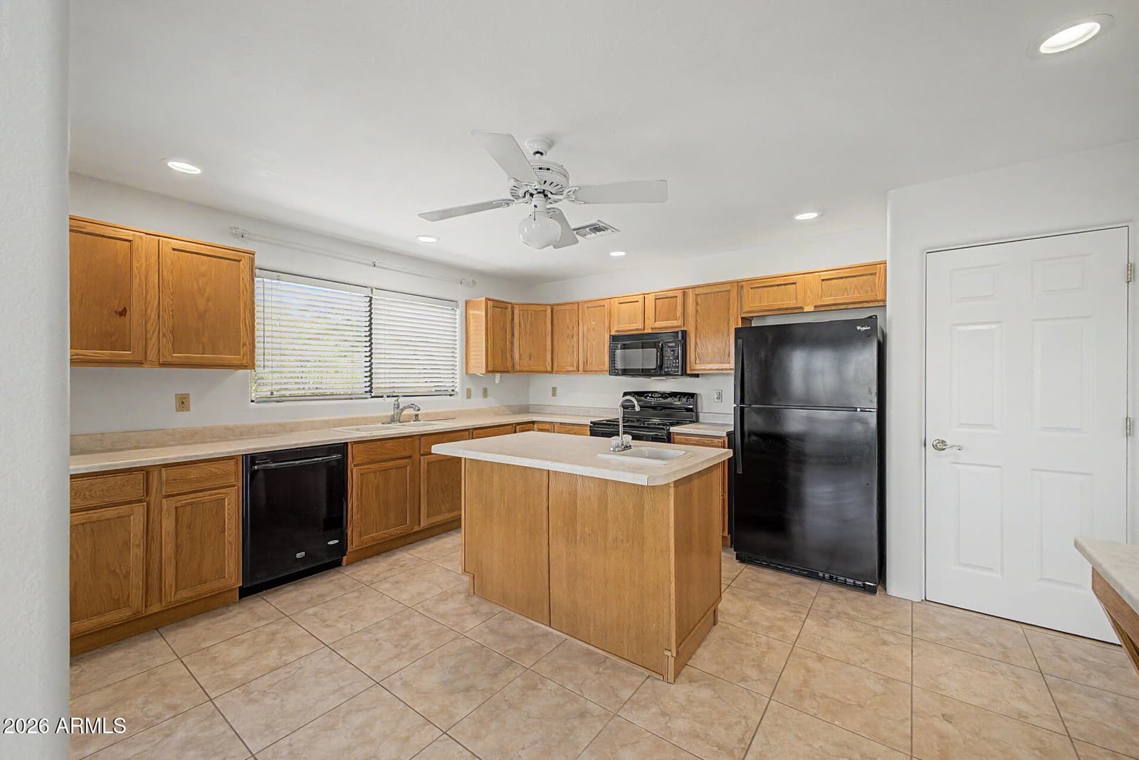7707 E PRIMROSE Path, Carefree, AZ 85377 — photo 7 of 49