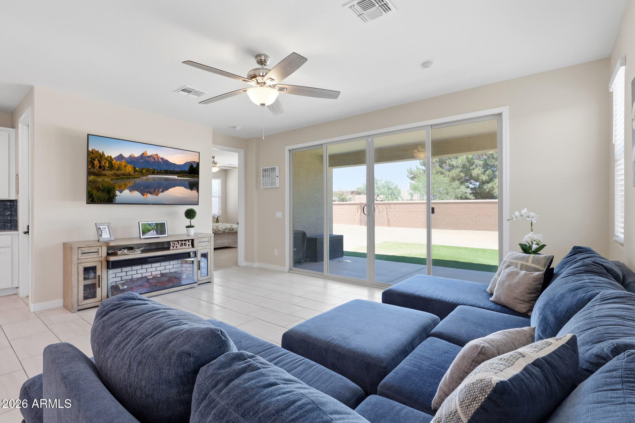18018 W HESS Street, Goodyear, AZ 85338 — photo 6 of 44
