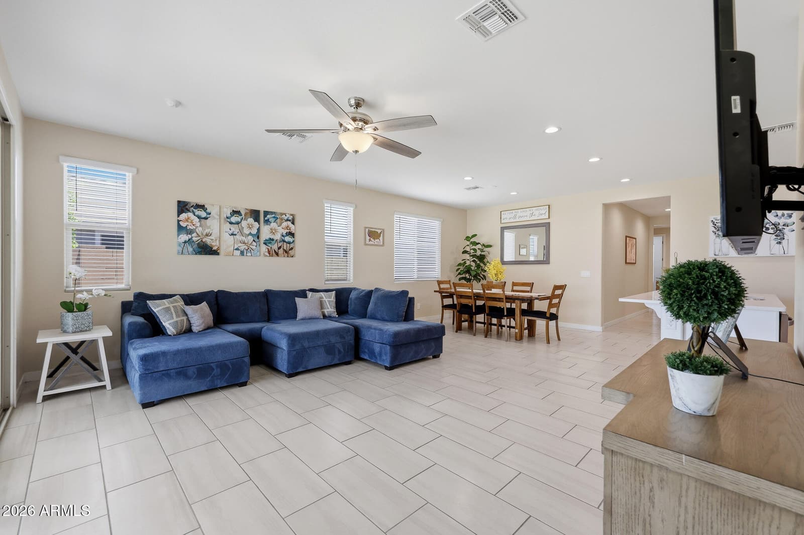 18018 W HESS Street, Goodyear, AZ 85338 — photo 7 of 44