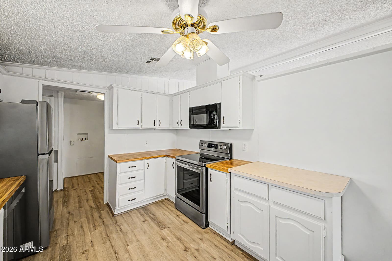 8601 N 103RD Avenue 12, Peoria, AZ 85345 — photo 10 of 28