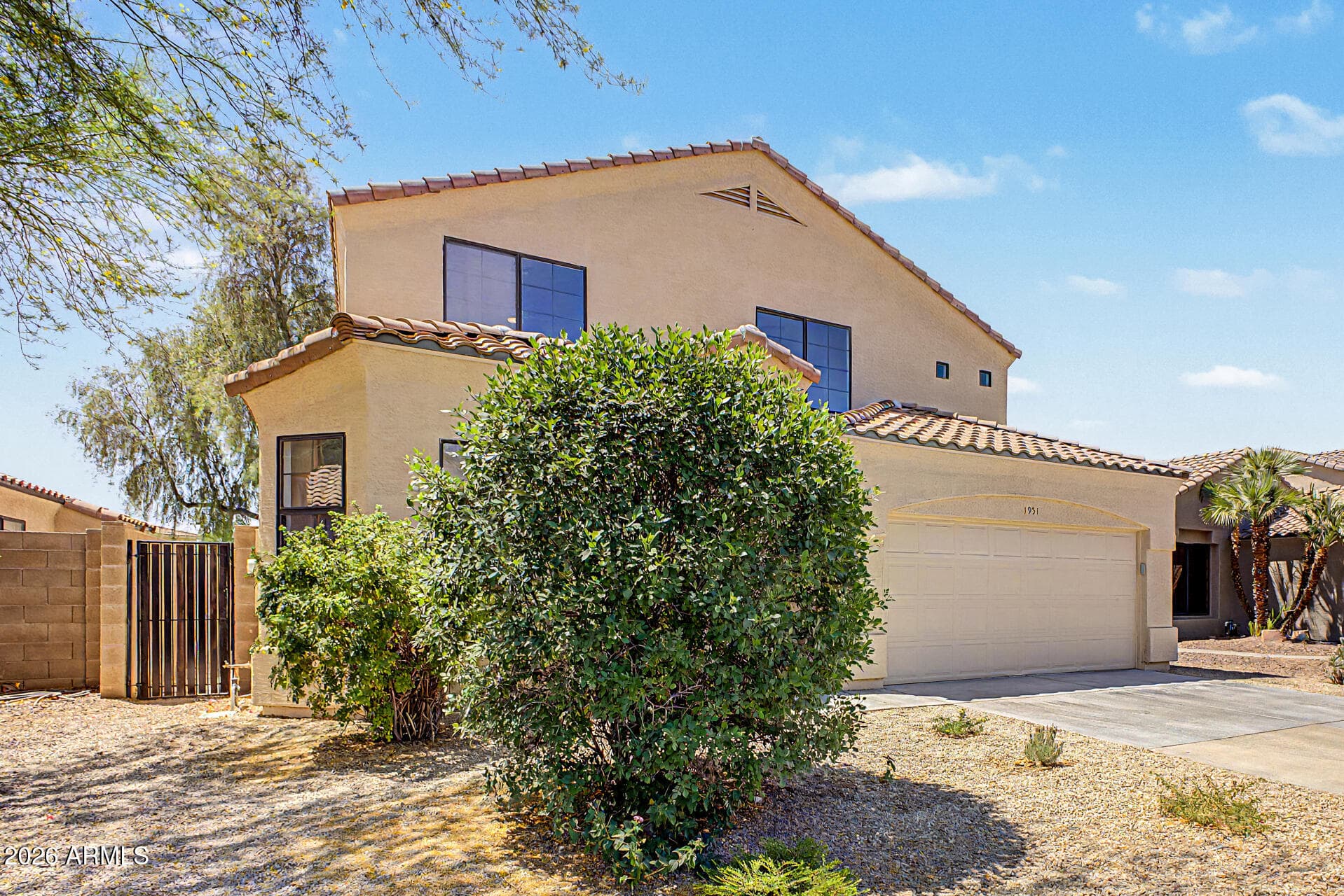 1951 W CAROL ANN Way, Phoenix, AZ 85023 — photo 4 of 41