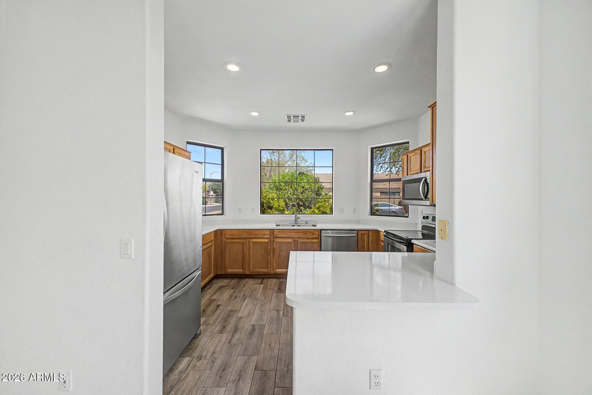 1951 W CAROL ANN Way, Phoenix, AZ 85023 — photo 11 of 41