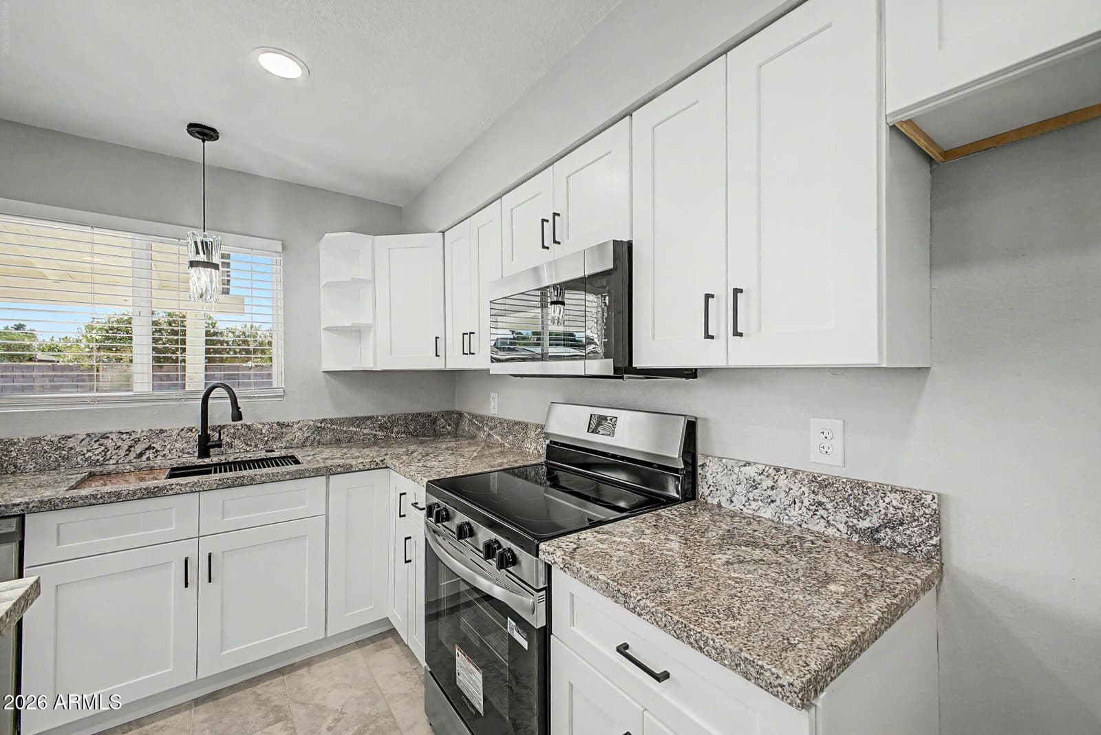17602 N 8TH Avenue, Phoenix, AZ 85023 — photo 12 of 33