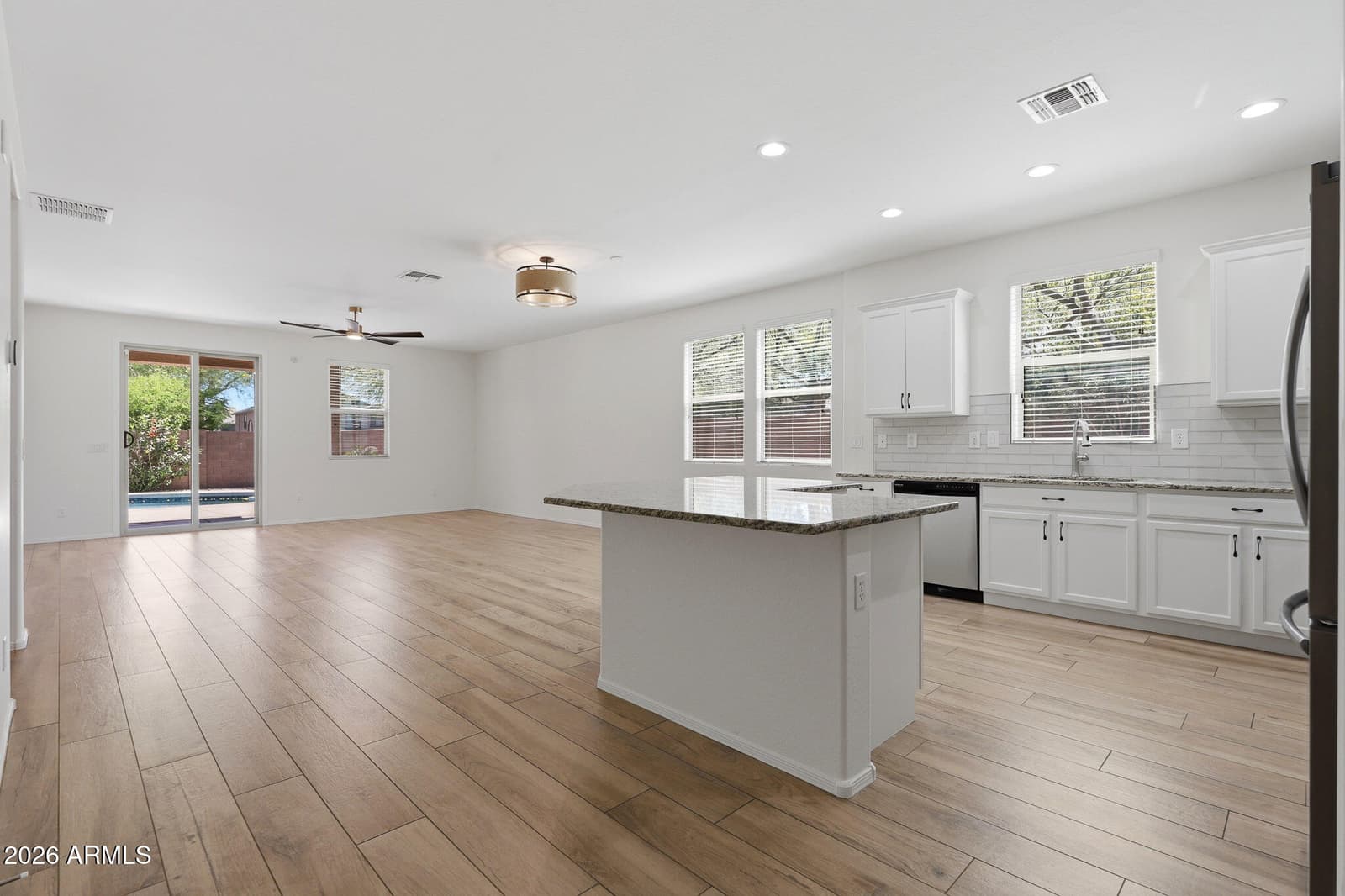 7857 W MOLLY Drive, Peoria, AZ 85383