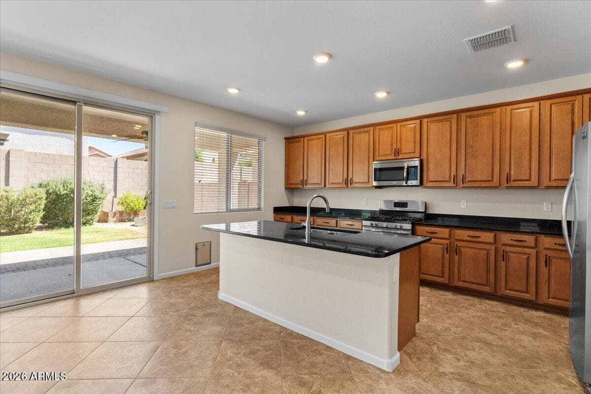 1812 W LACEWOOD Place, Phoenix, AZ 85045 — photo 8 of 36