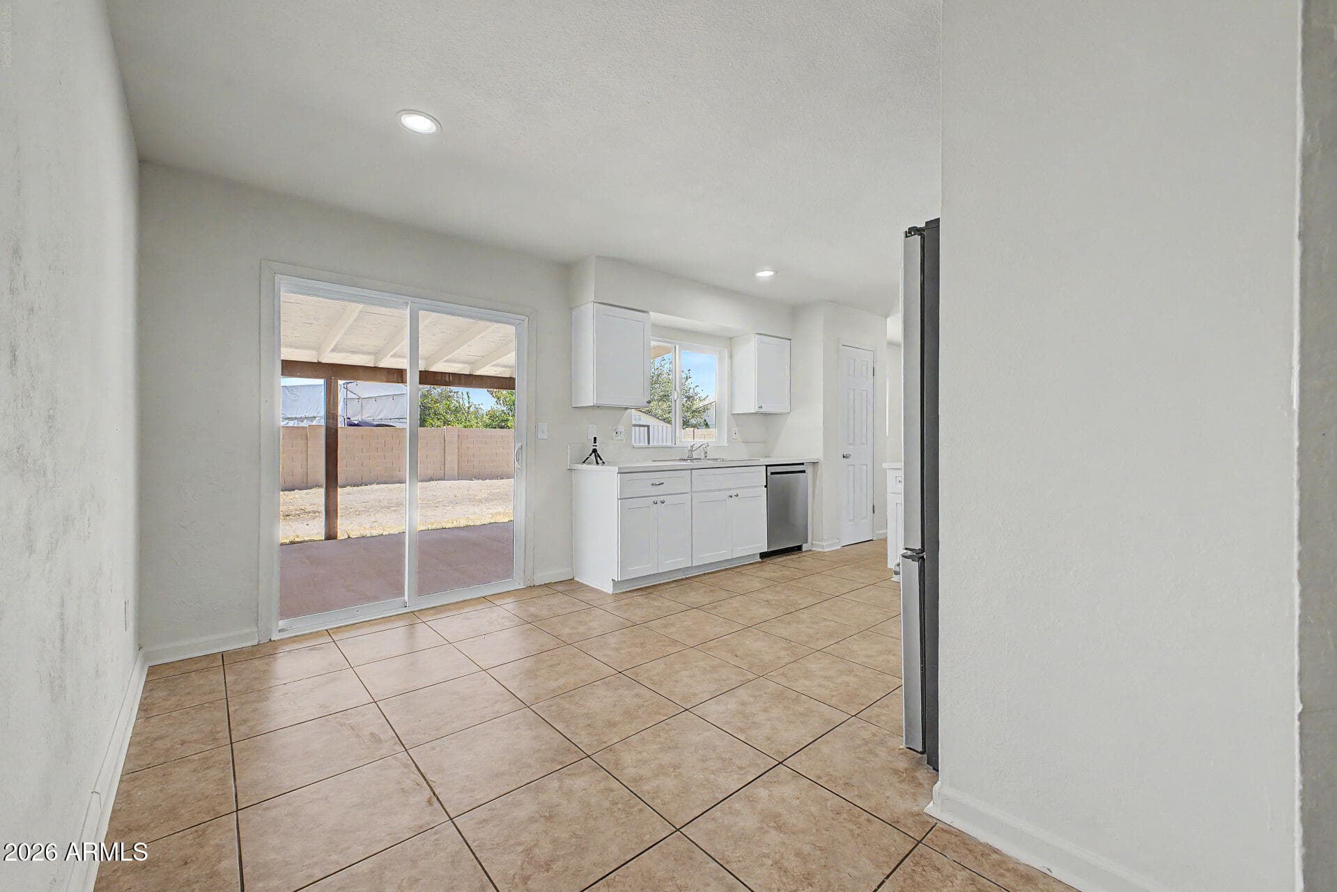 4213 W SUNNYSIDE Avenue, Phoenix, AZ 85029 — photo 11 of 40