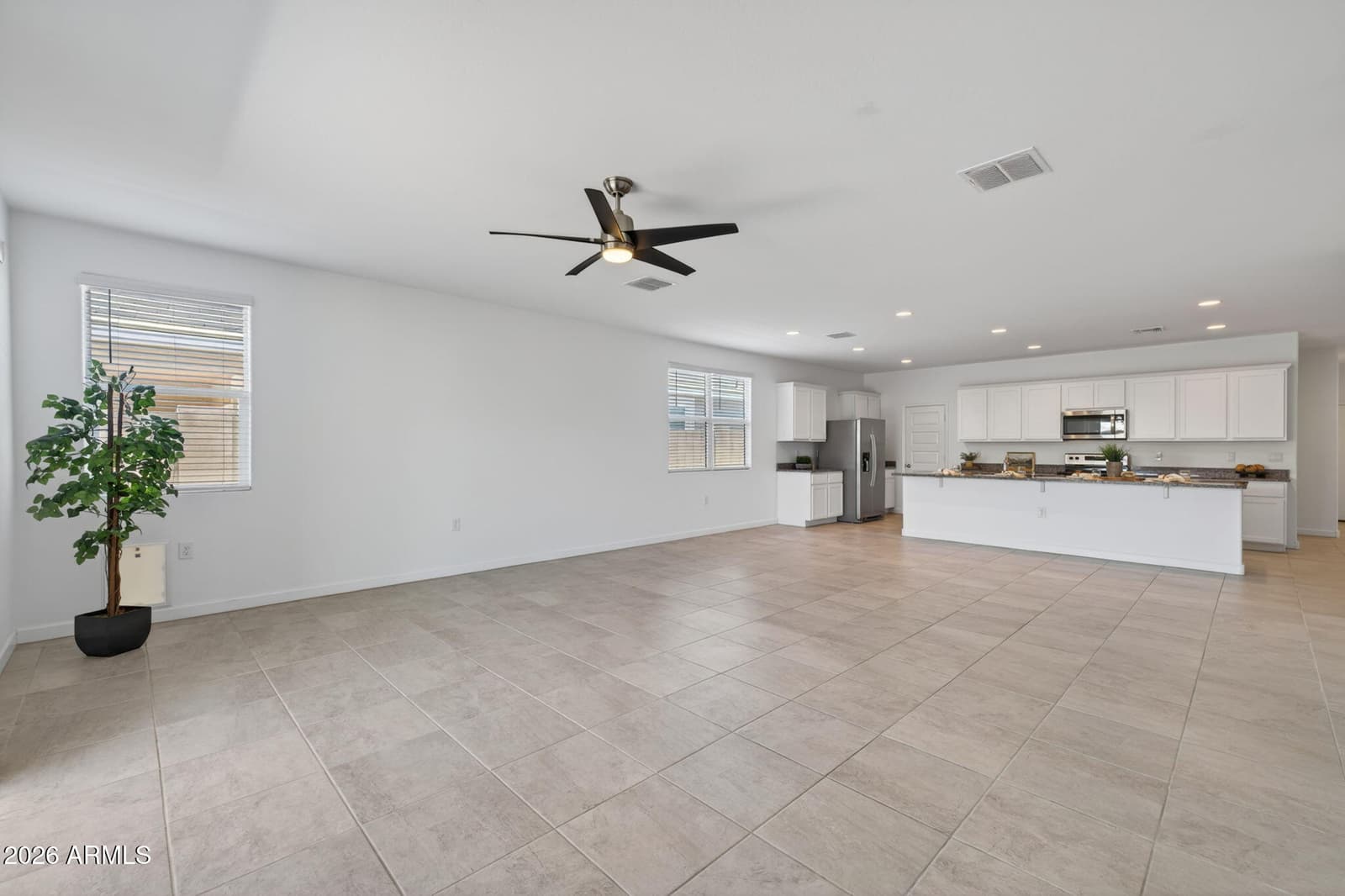 2421 W SABLE Avenue, Apache Junction, AZ 85120 — photo 8 of 39