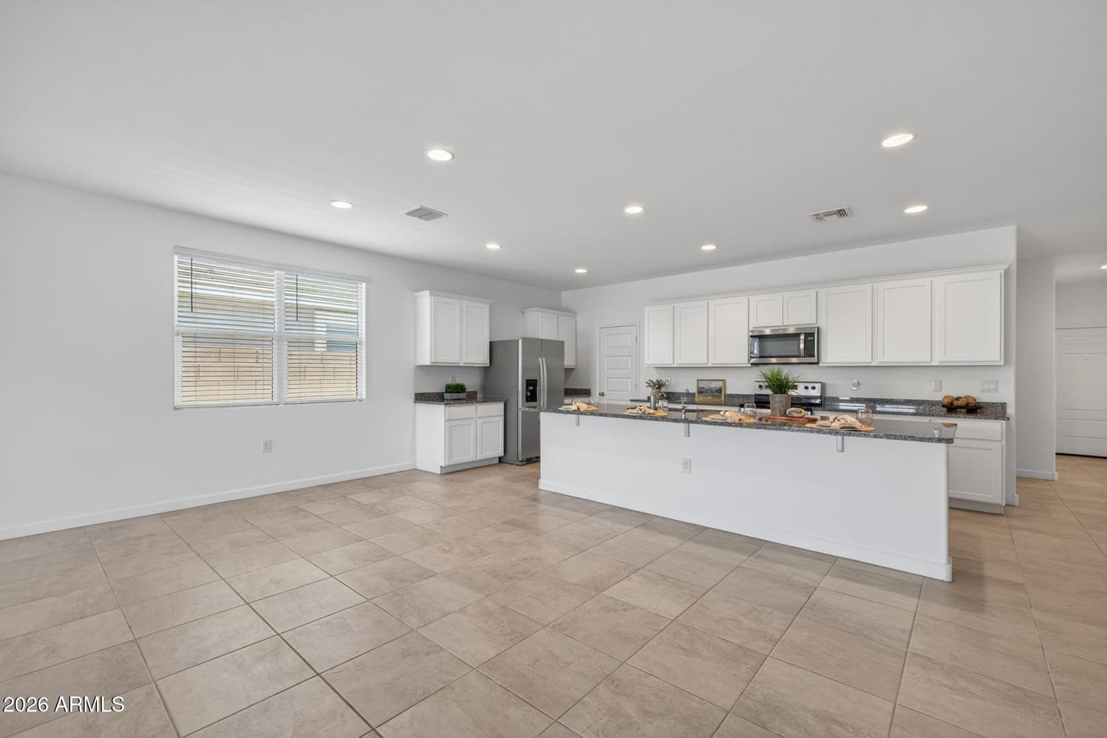 2421 W SABLE Avenue, Apache Junction, AZ 85120 — photo 17 of 39