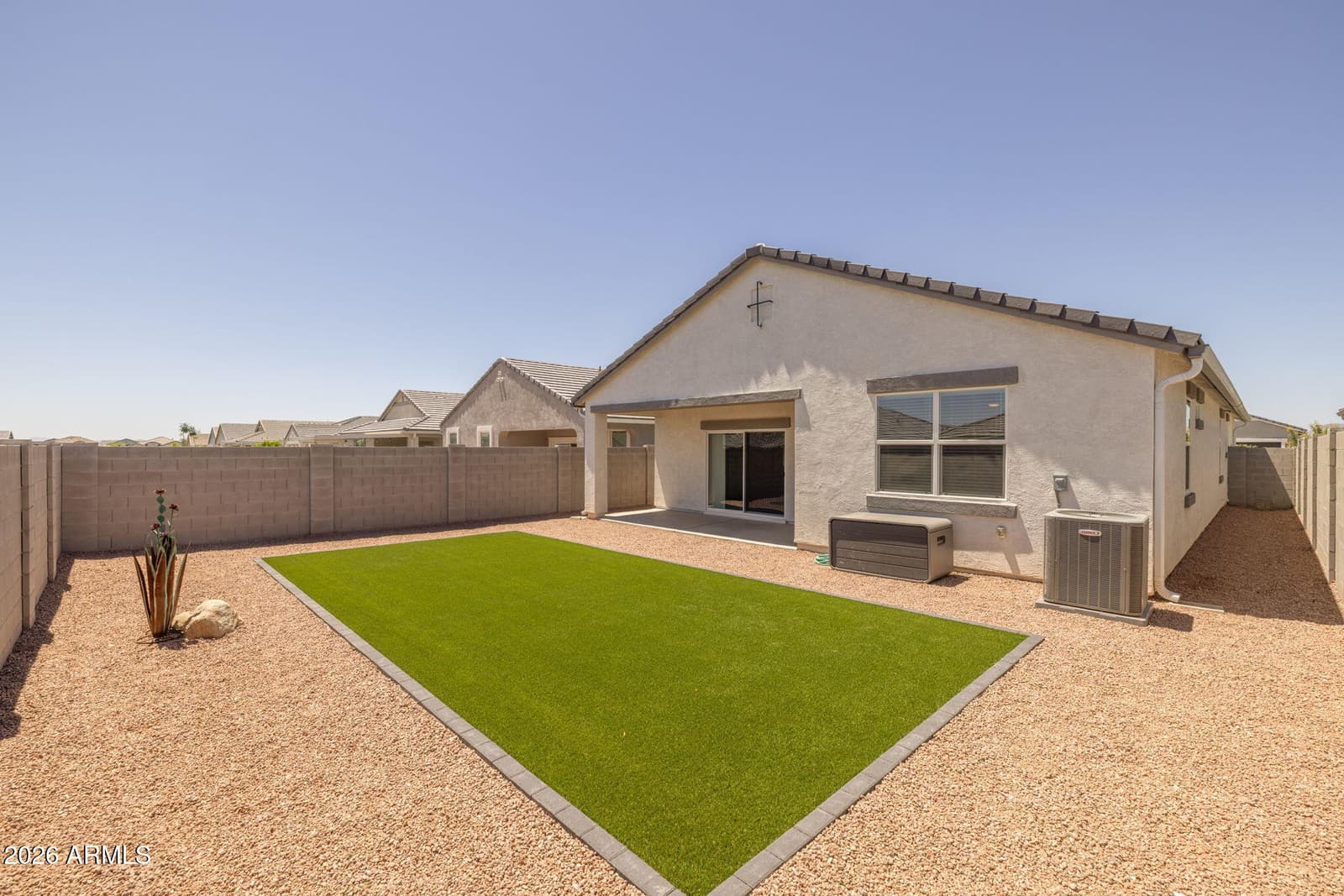 2421 W SABLE Avenue, Apache Junction, AZ 85120 — photo 5 of 39