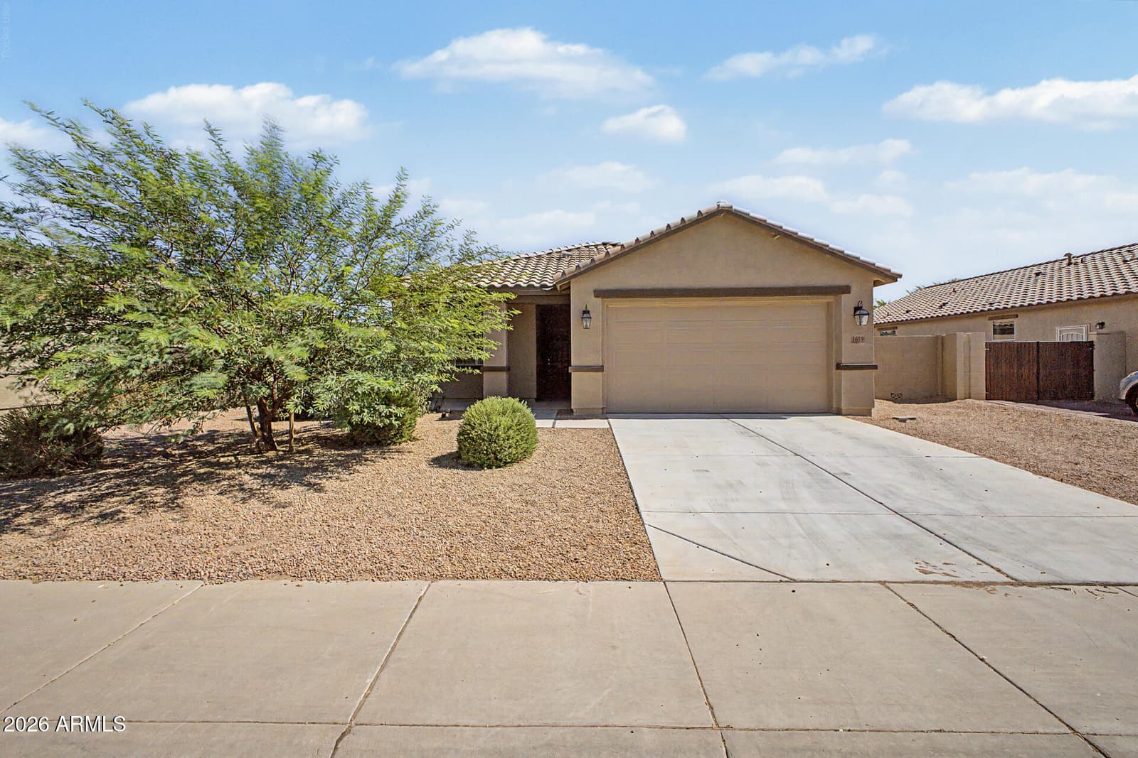 1615 E KINGMAN Place, Casa Grande, AZ 85122 — photo 4 of 24
